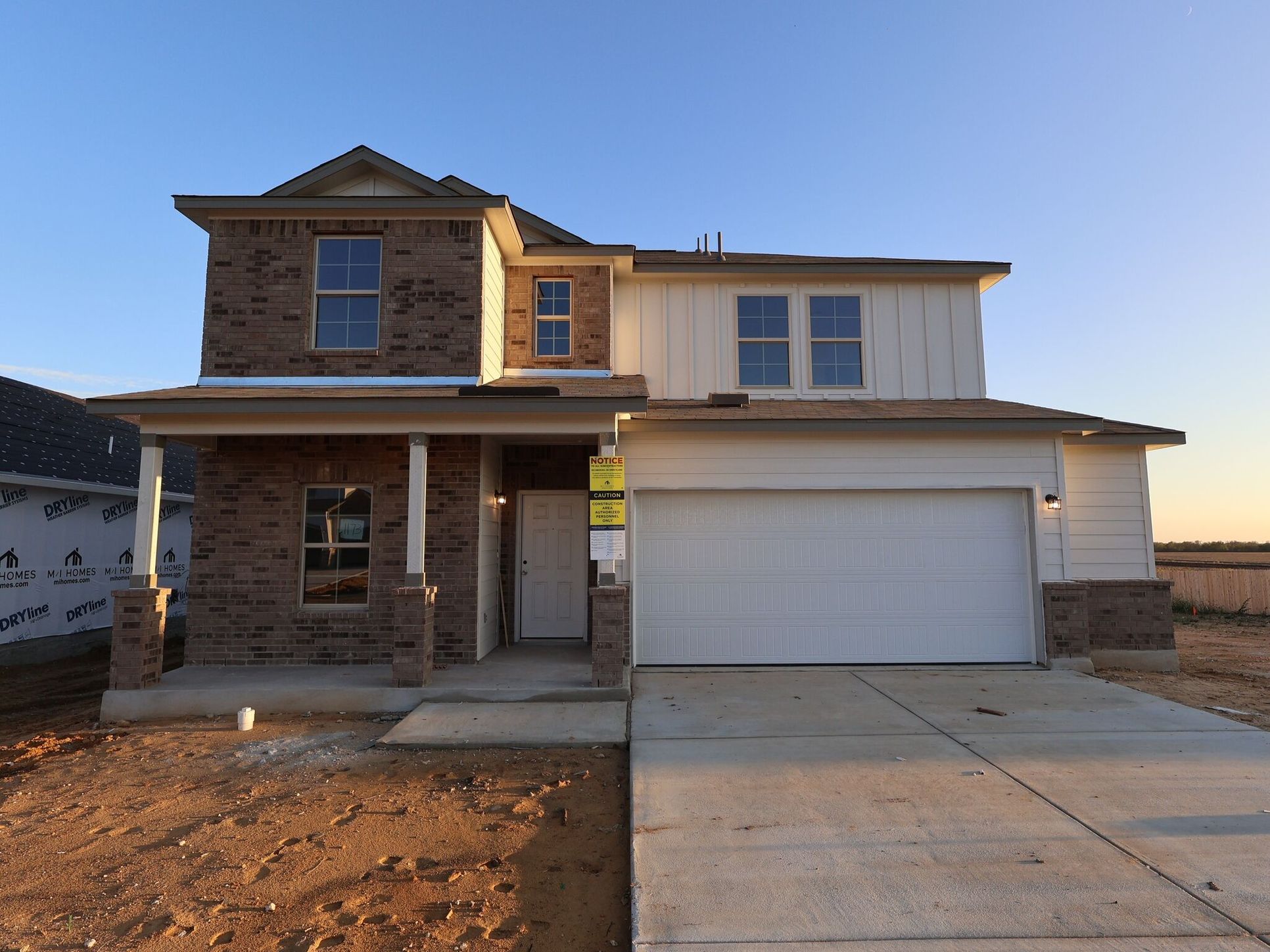 Front Exterior:Front Exterior