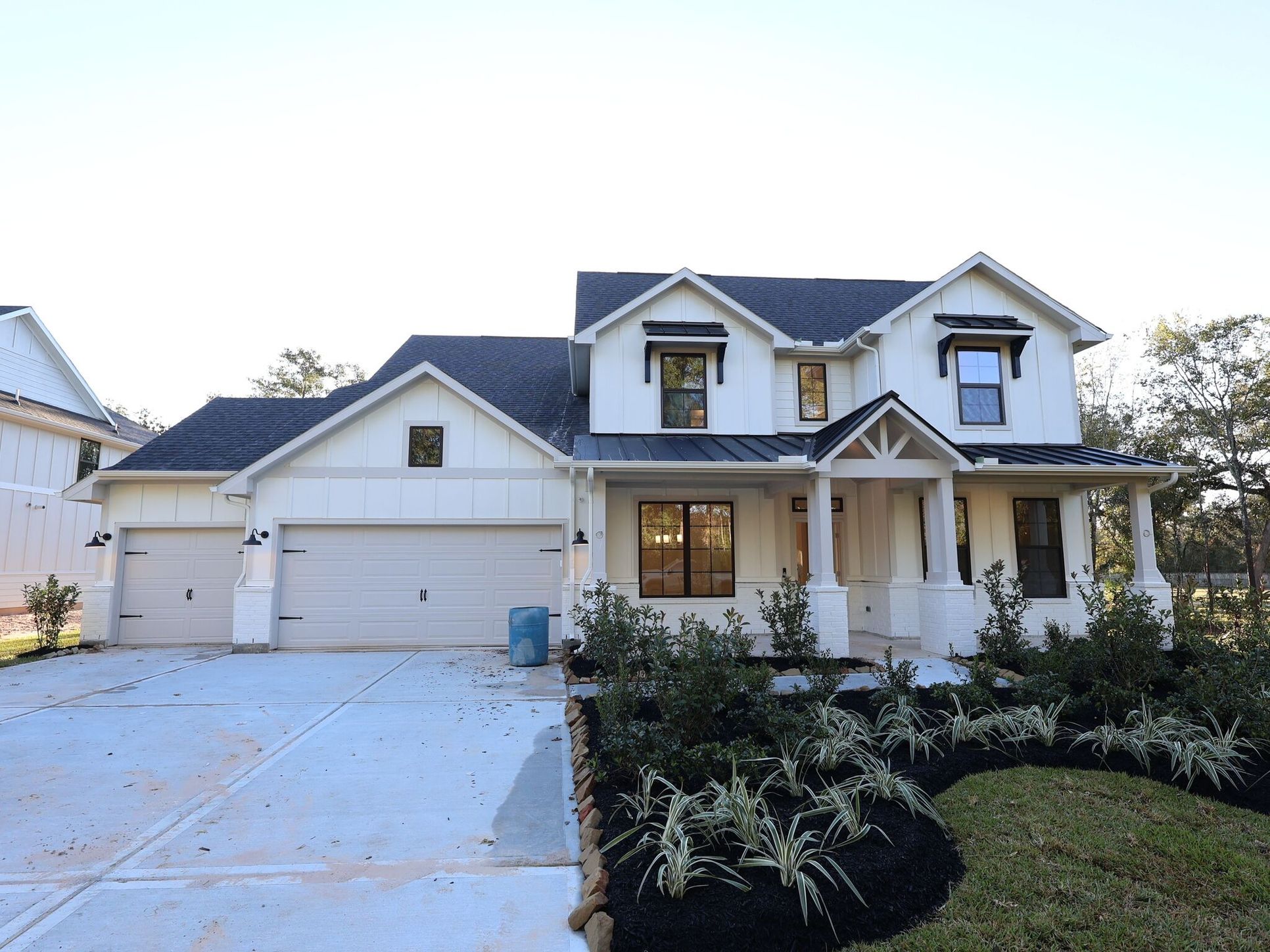 Front Exterior:Front Exterior