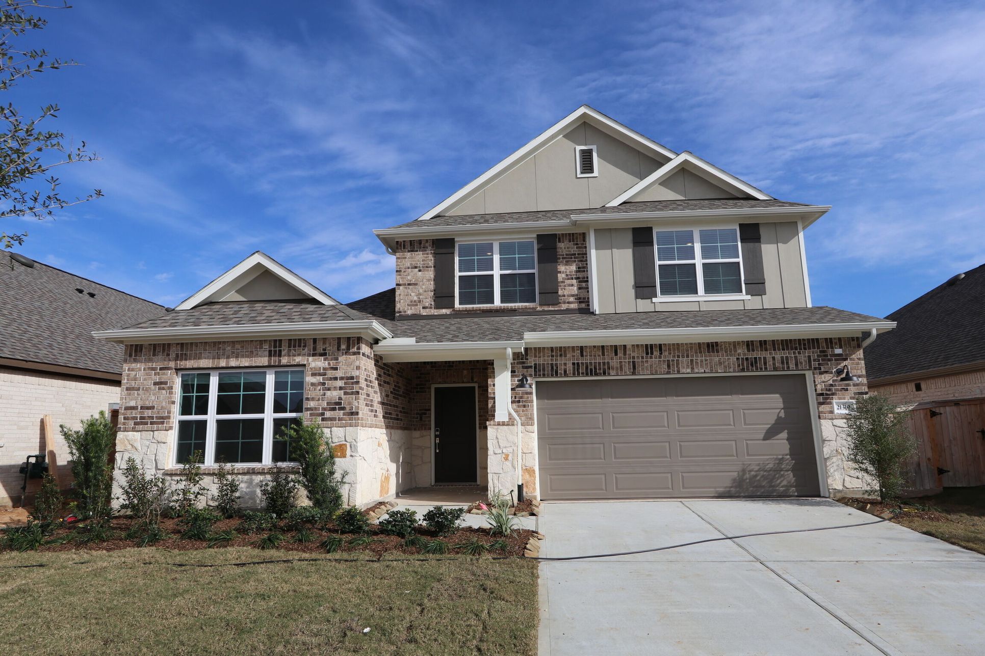 Front Exterior:Front Exterior