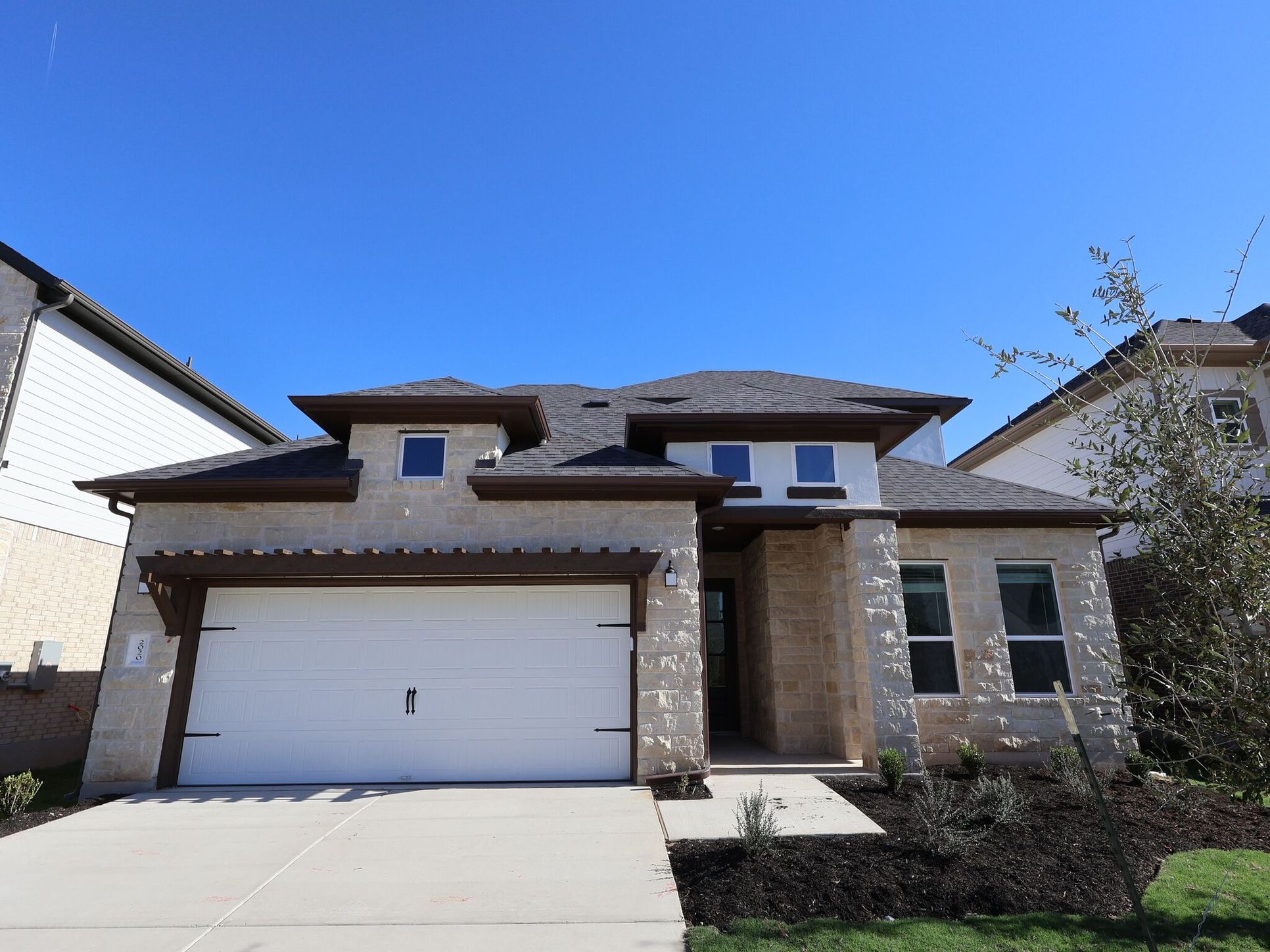 Front Exterior:Front Exterior