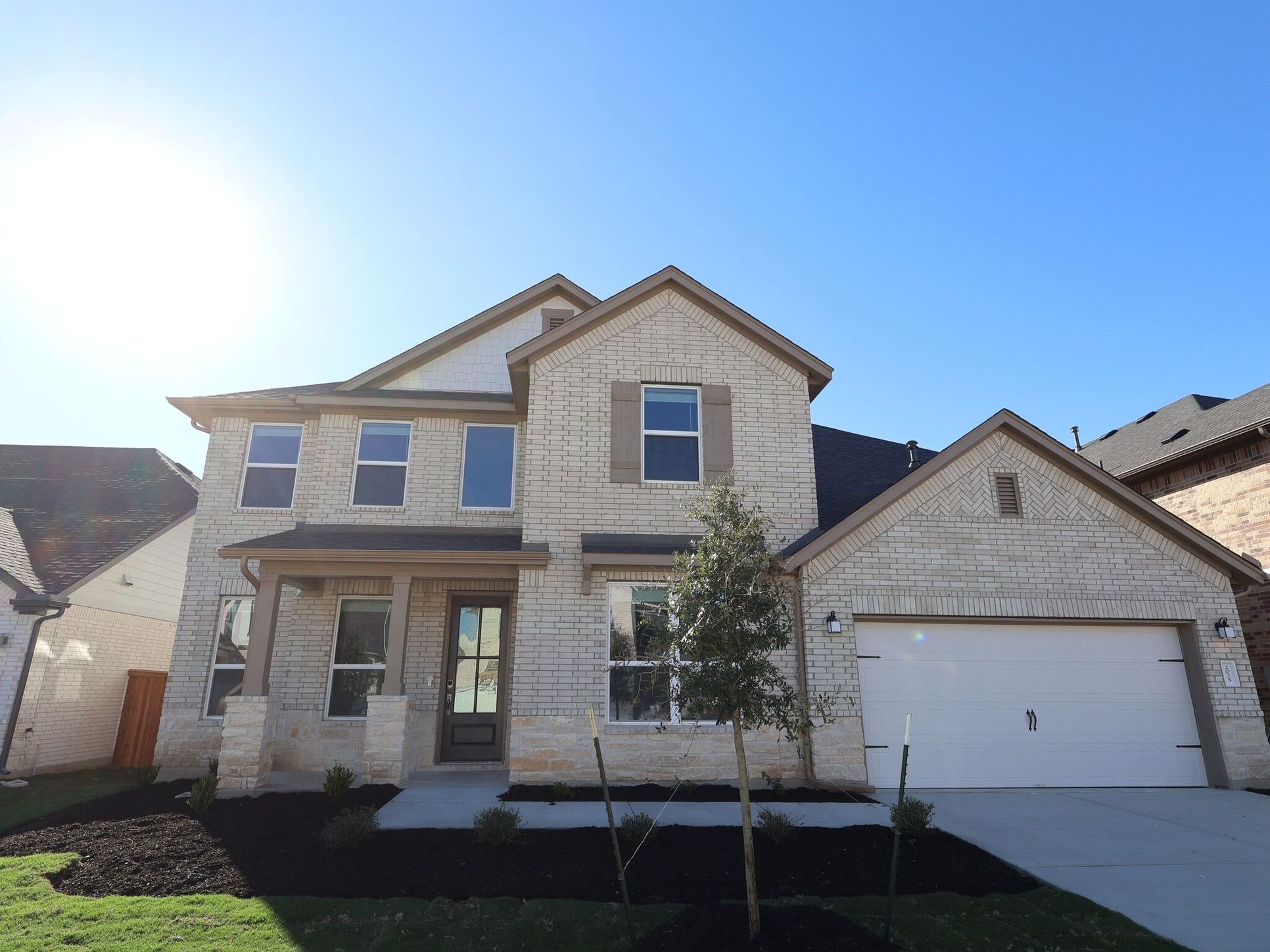 Front Exterior:Front Exterior