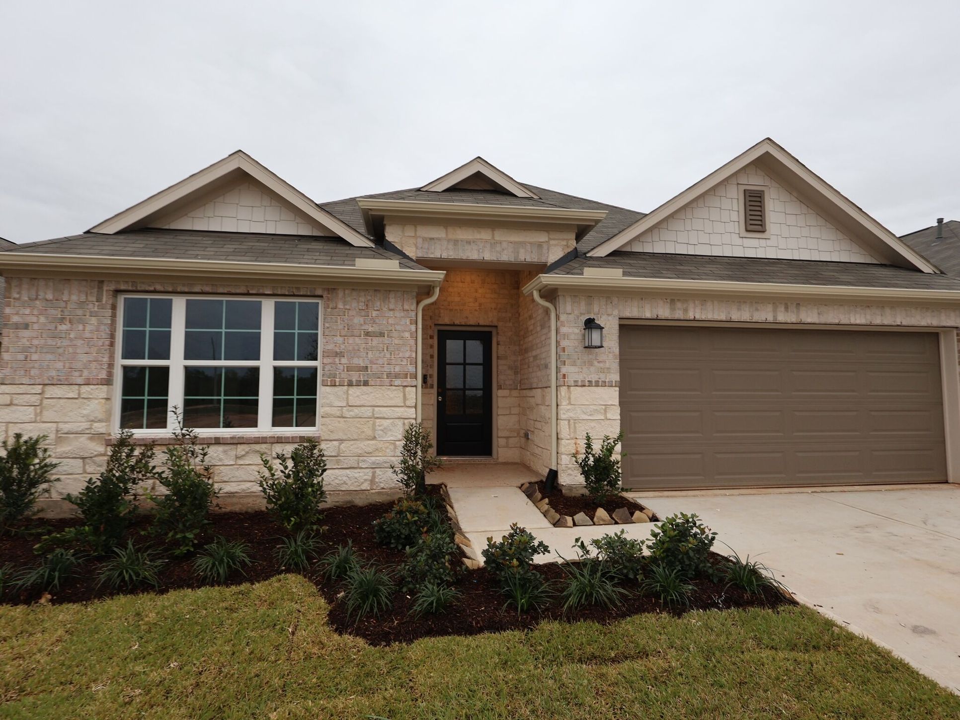 Front Exterior:Front Exterior