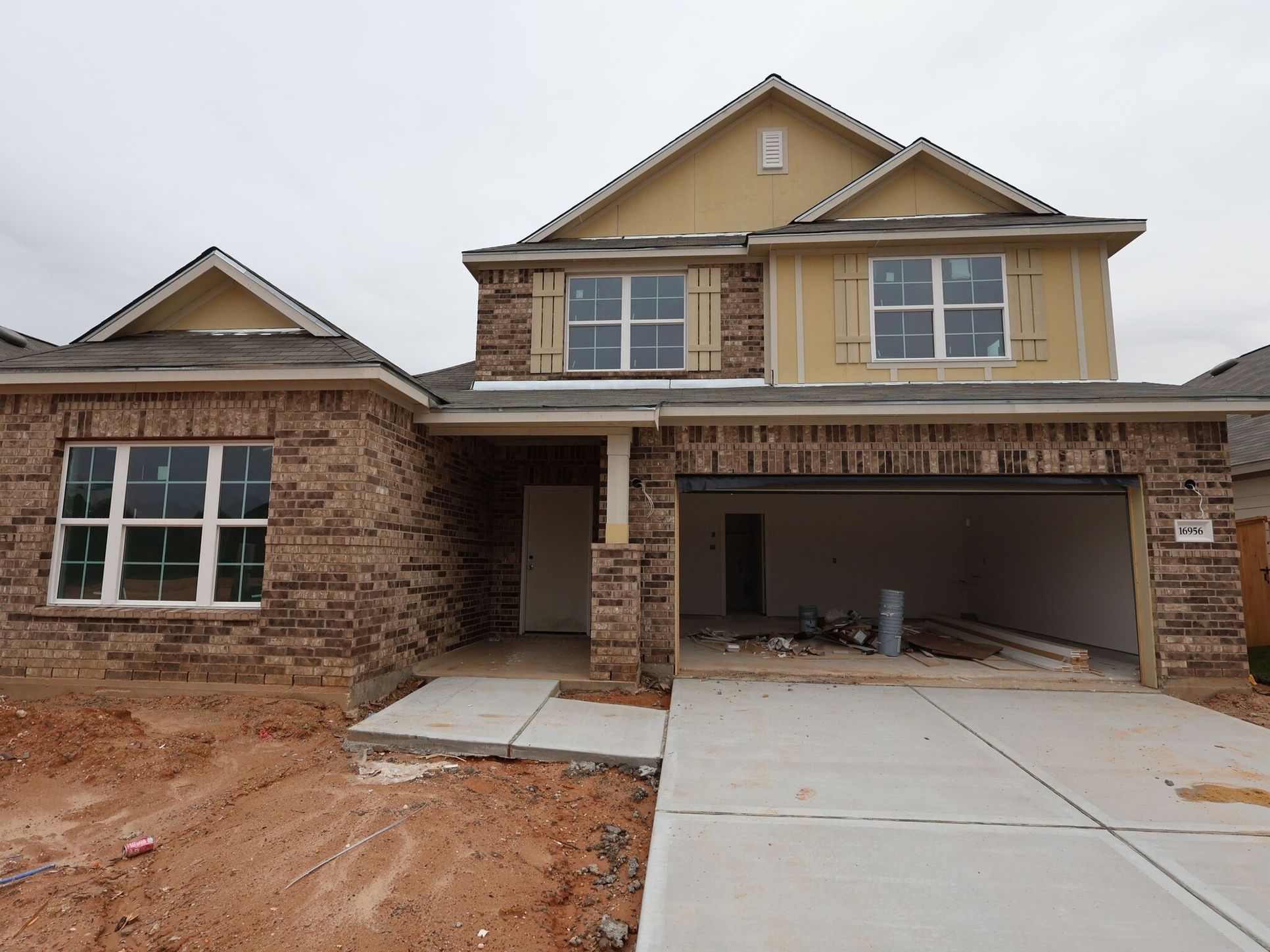 Front Exterior:Front Exterior