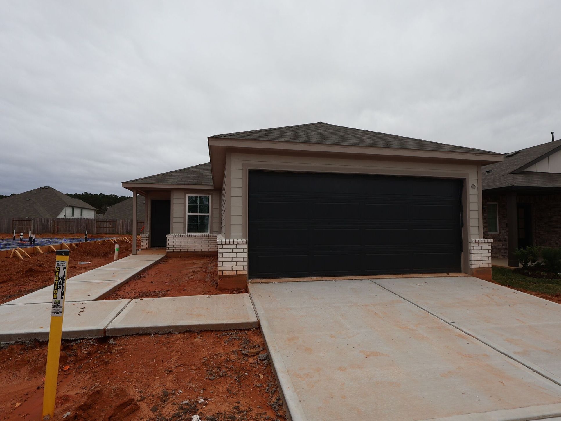 Front Exterior:Front Exterior