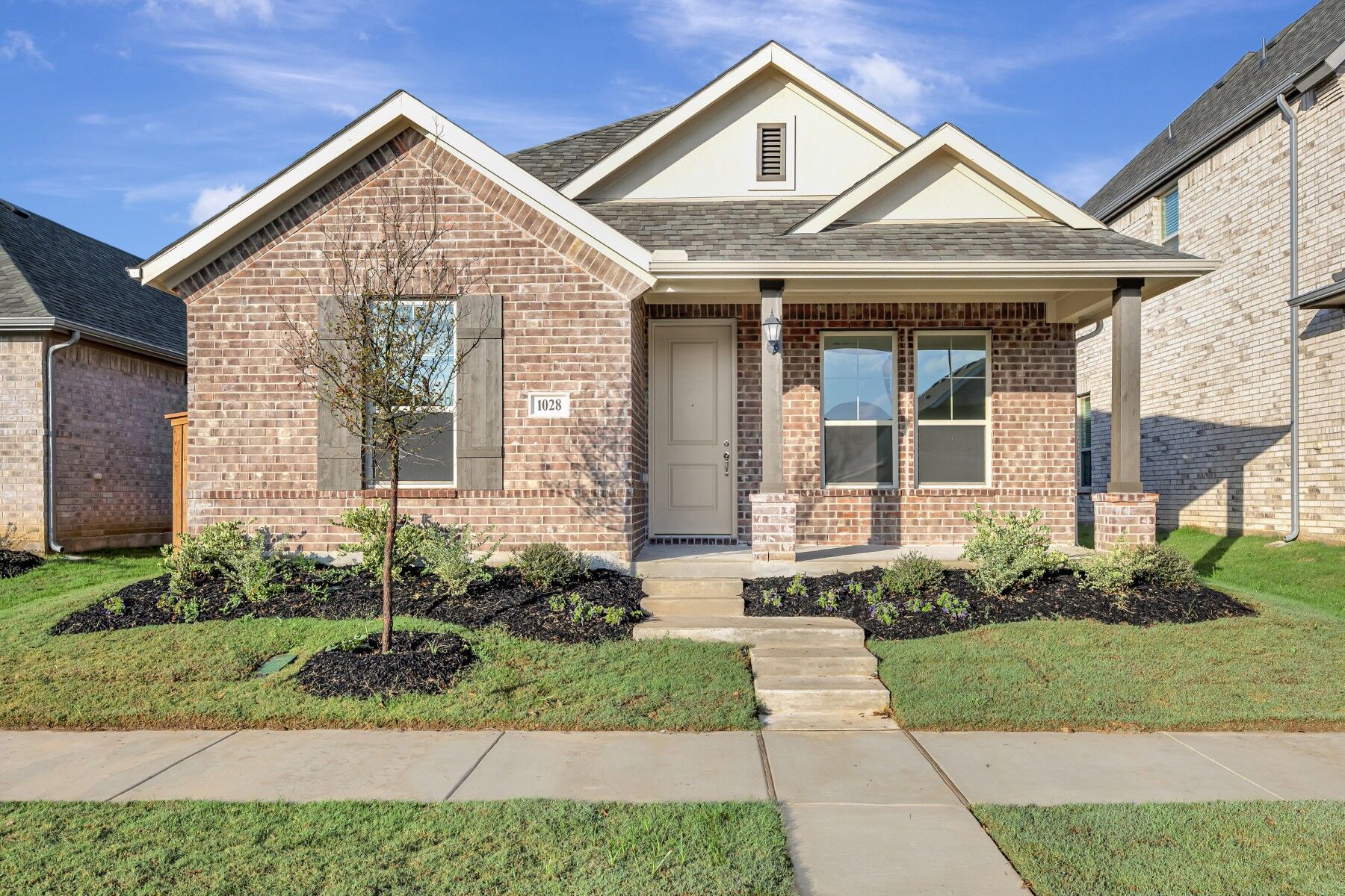 Front Exterior:Front Exterior