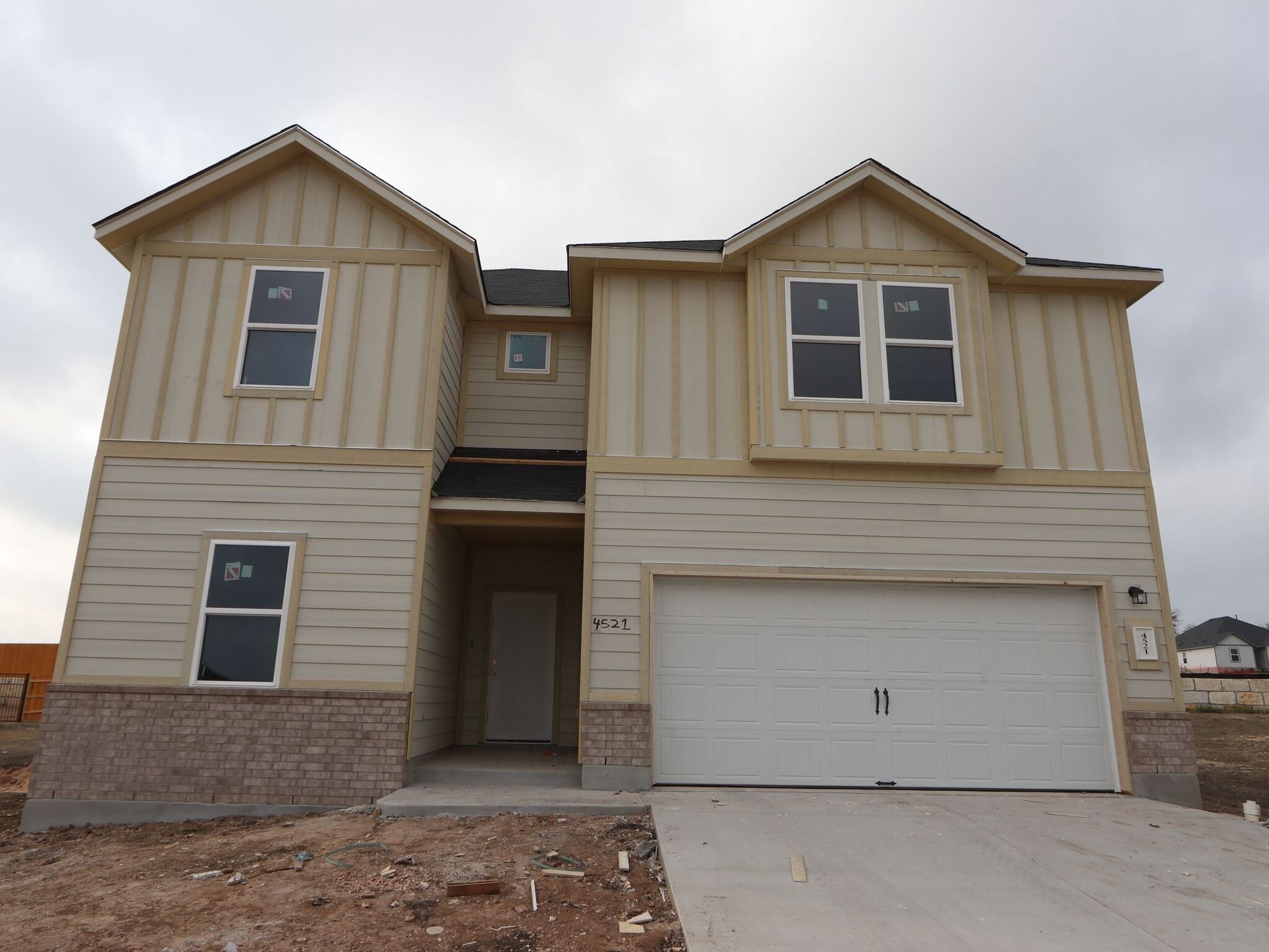 Front Exterior:Front Exterior