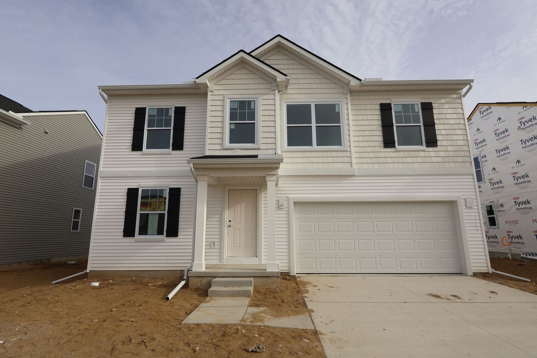 Front Exterior:Front Exterior