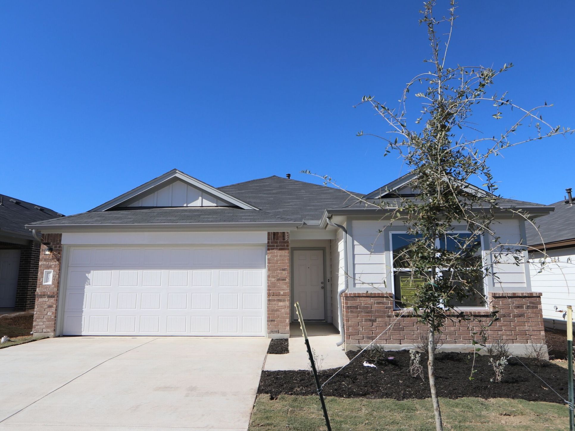 Front Exterior:Front Exterior