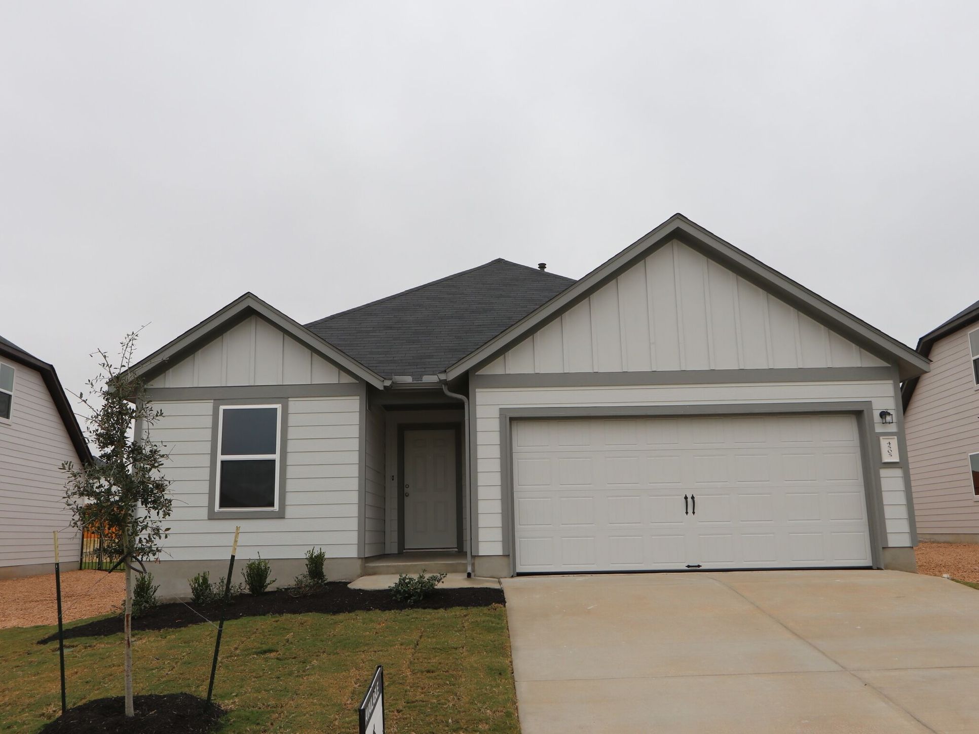 Front Exterior:Front Exterior