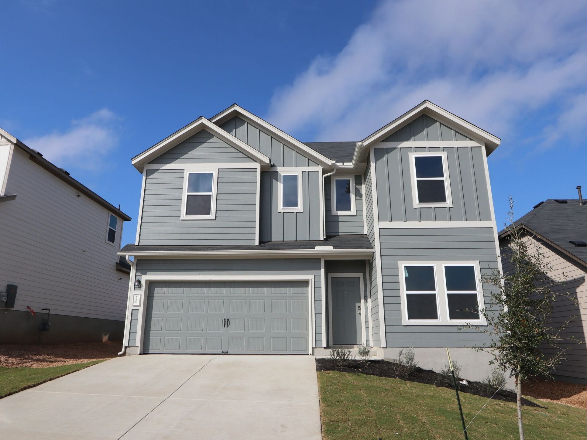 Front Exterior:Front Exterior