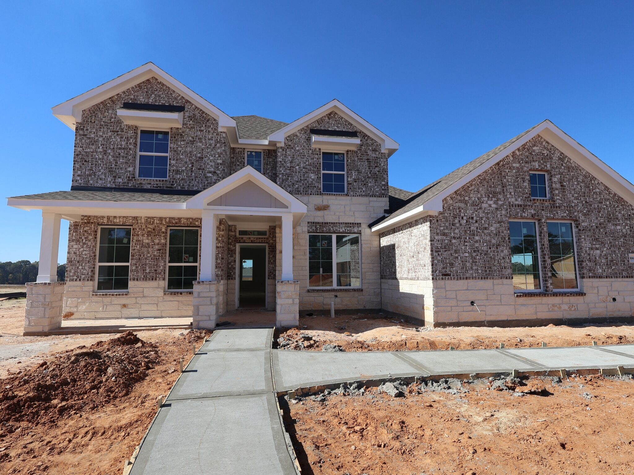 Front Exterior:Front Exterior