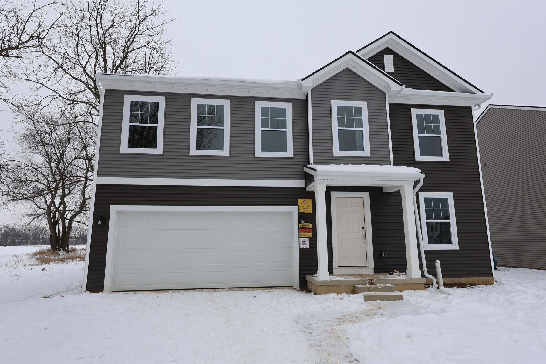 Front Exterior:Front Exterior