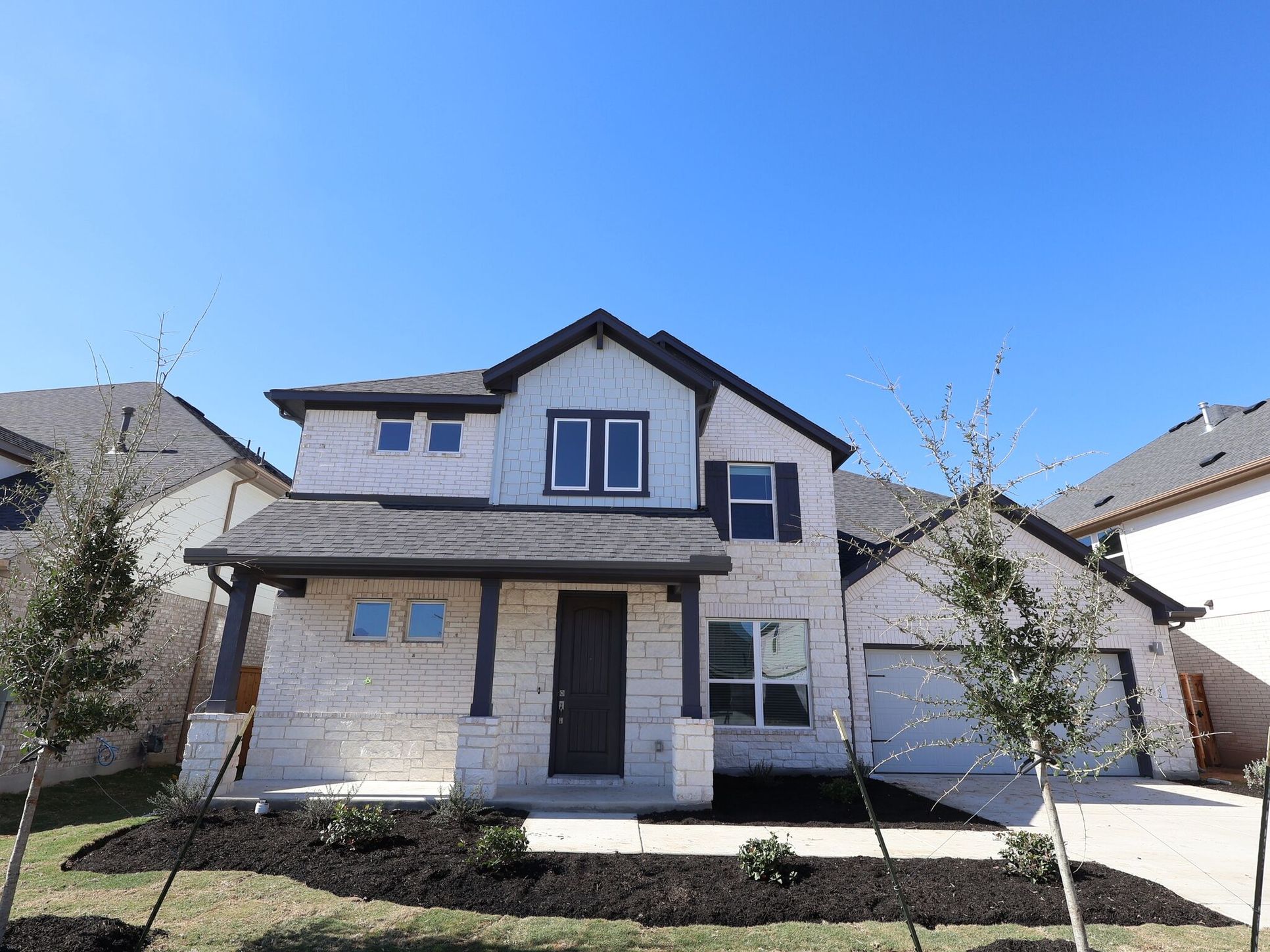 Front Exterior:Front Exterior