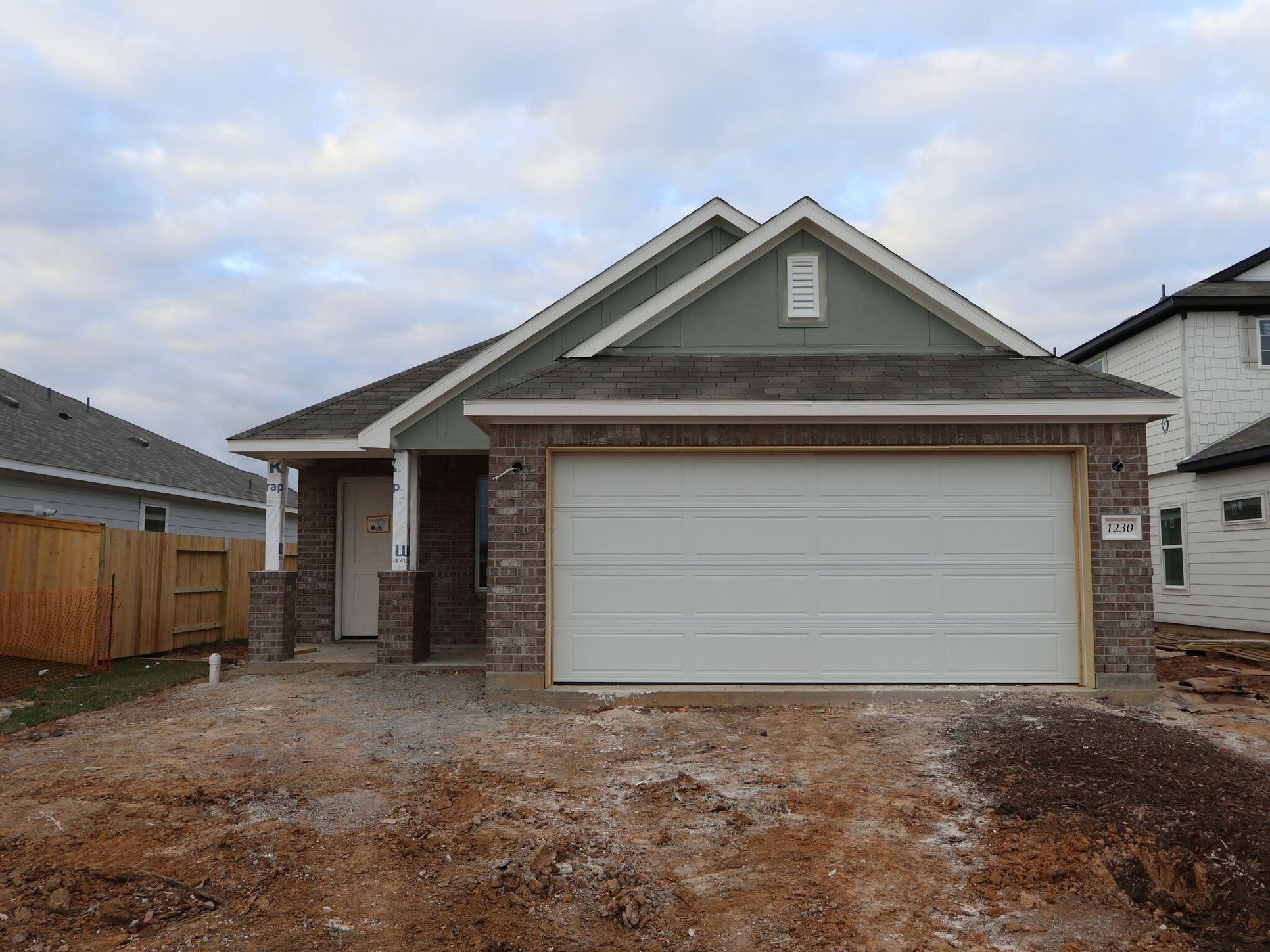 Front Exterior:Front Exterior