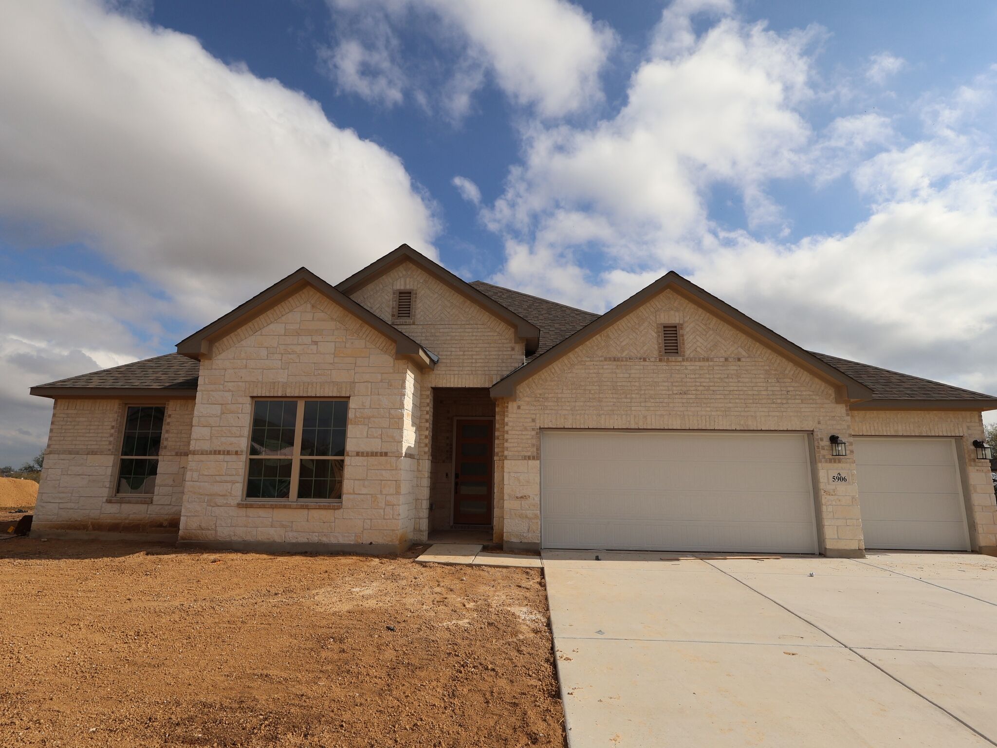 Front Exterior:Front Exterior