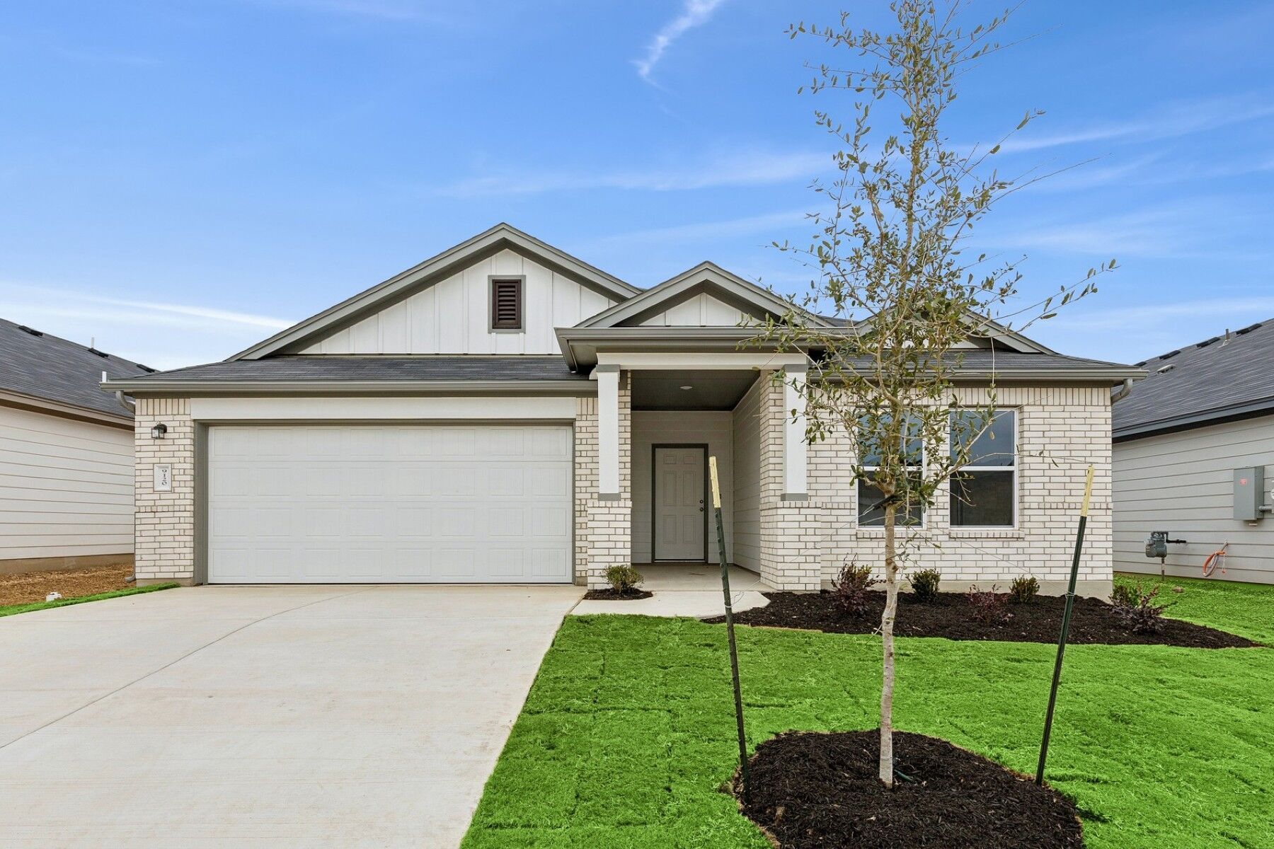 Front Exterior:Front Exterior