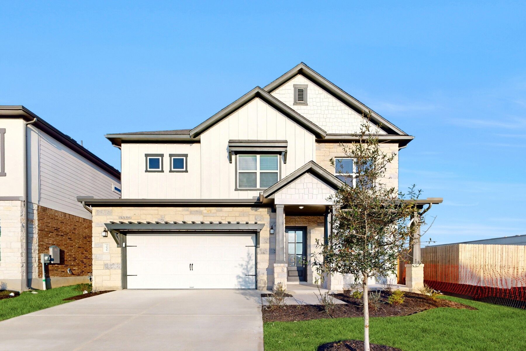 Front Exterior:Front Exterior