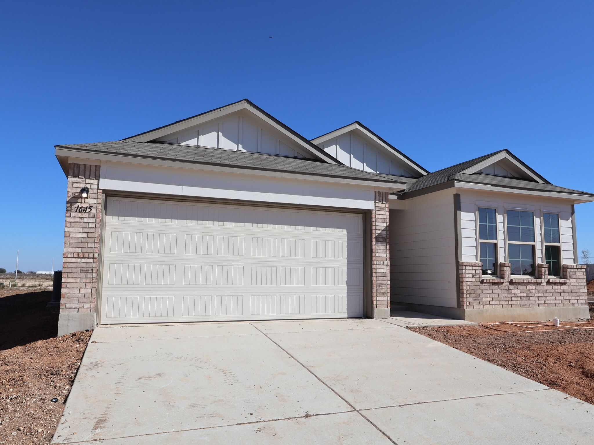 Front Exterior:Front Exterior