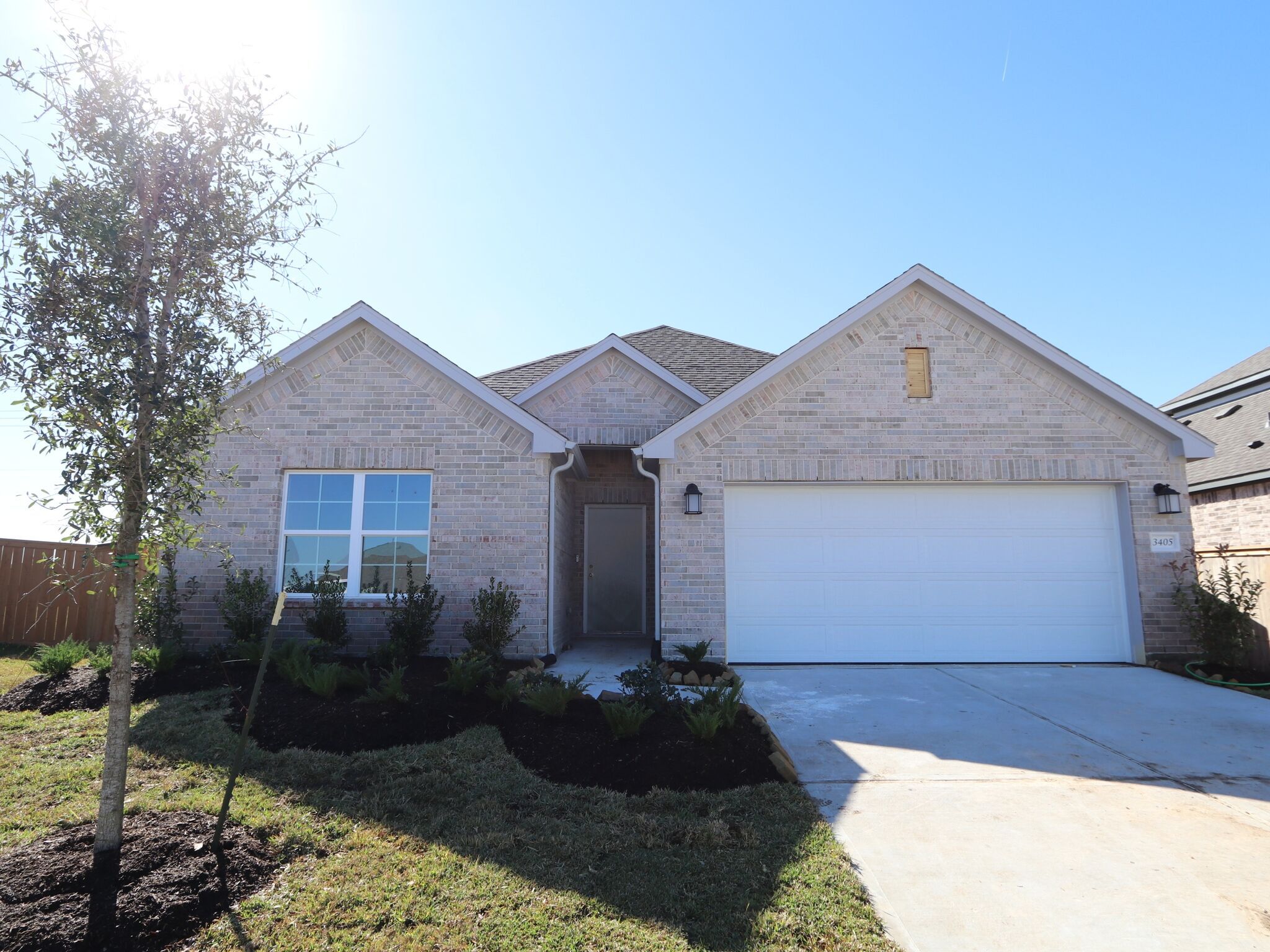 Front Exterior:Front Exterior