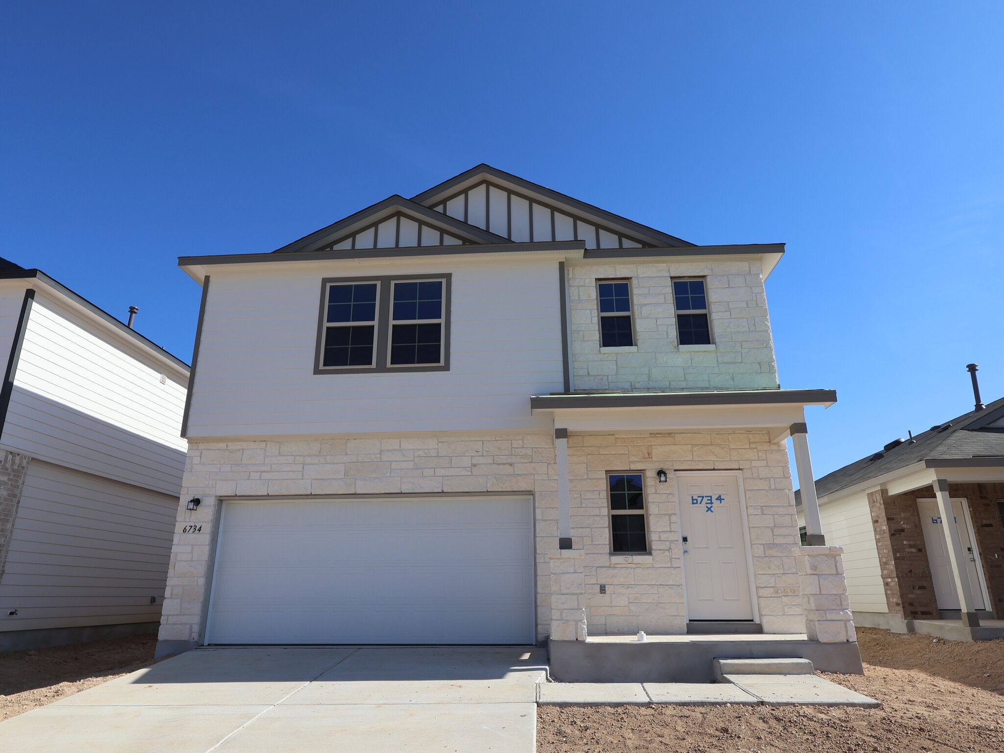 Front Exterior:Front Exterior