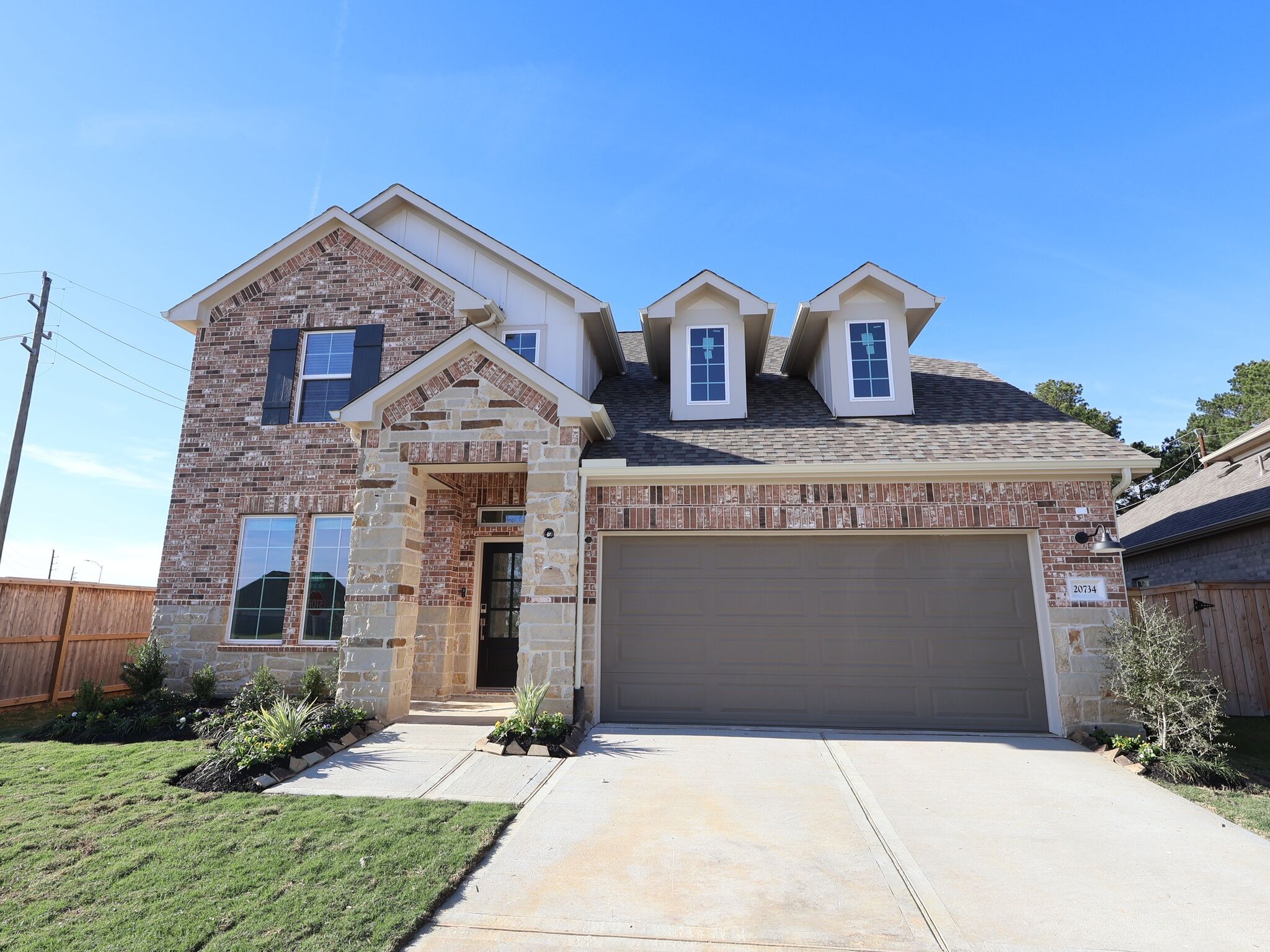 Front Exterior:Front Exterior