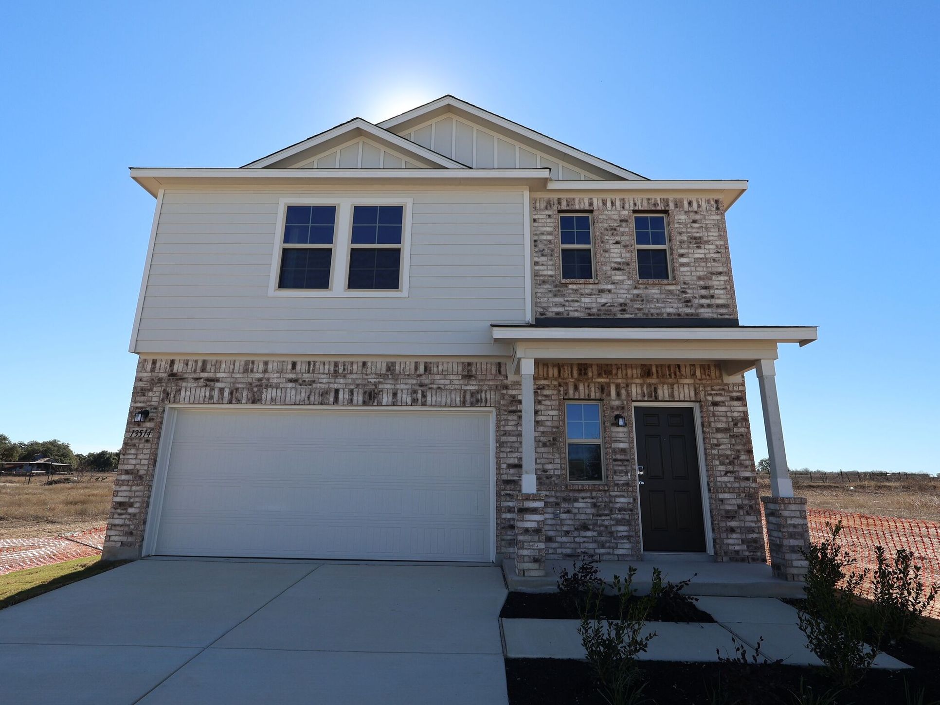 Front Exterior:Front Exterior