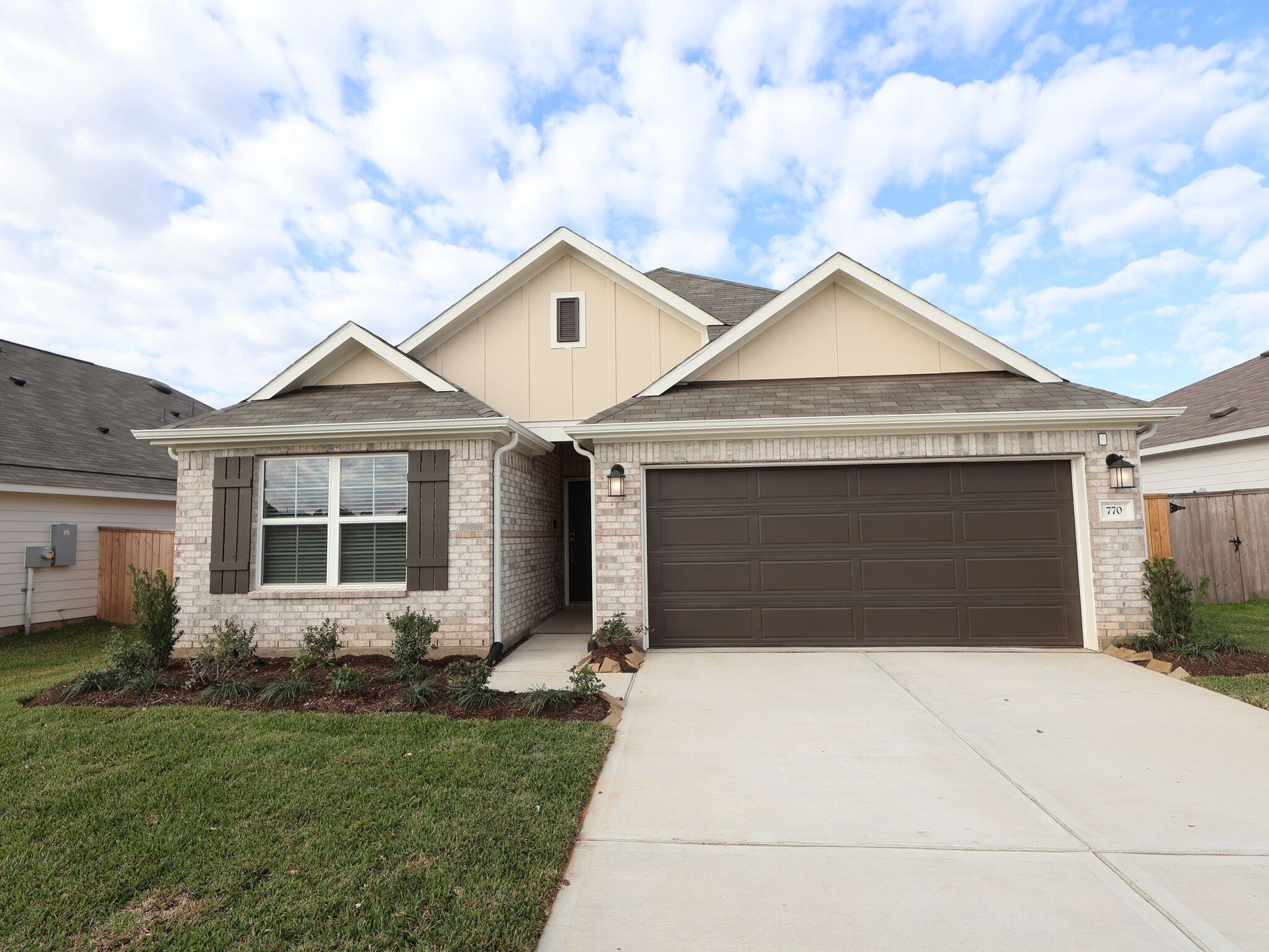 Front Exterior:Front Exterior