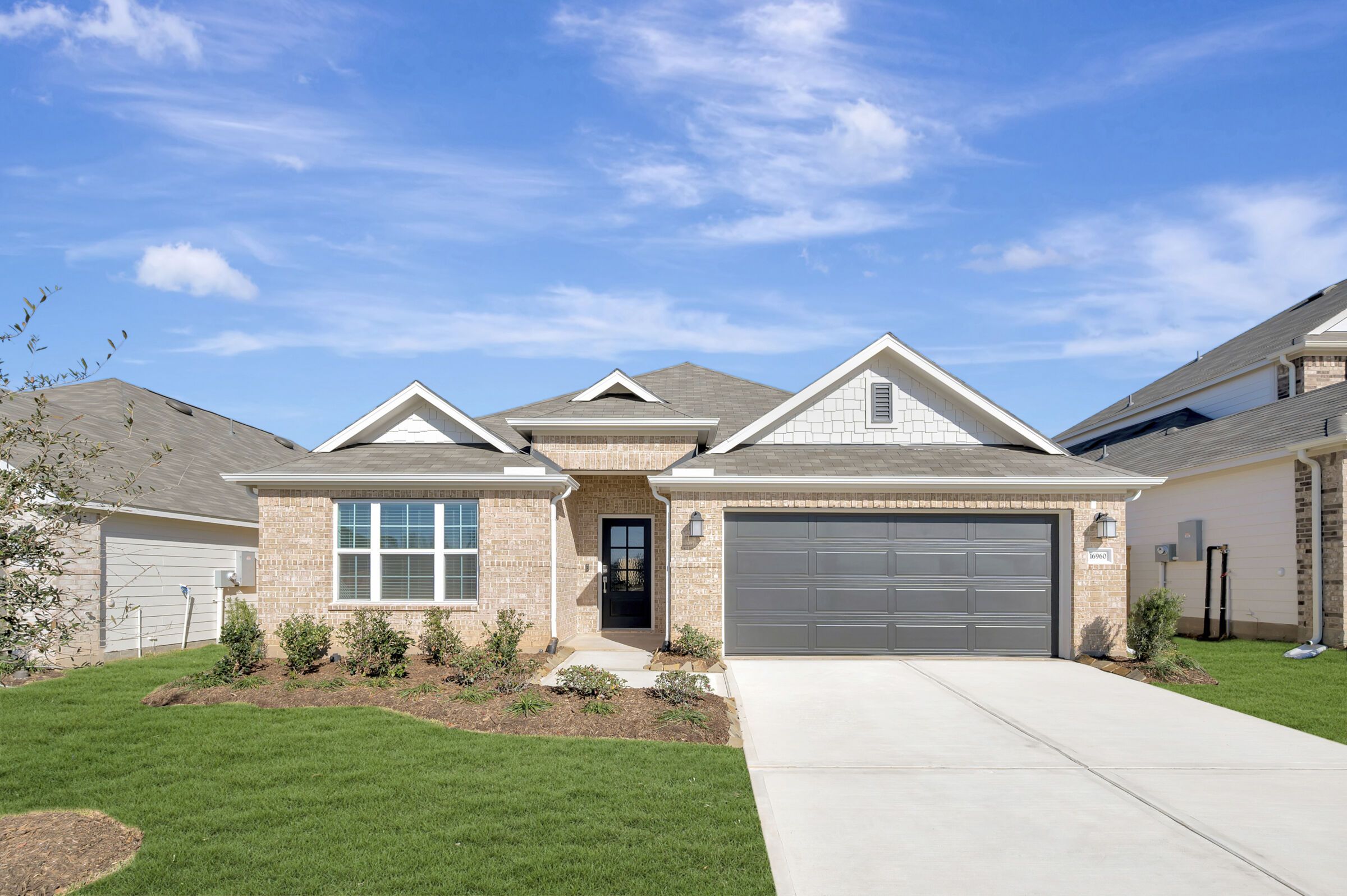 Front Exterior:Front Exterior