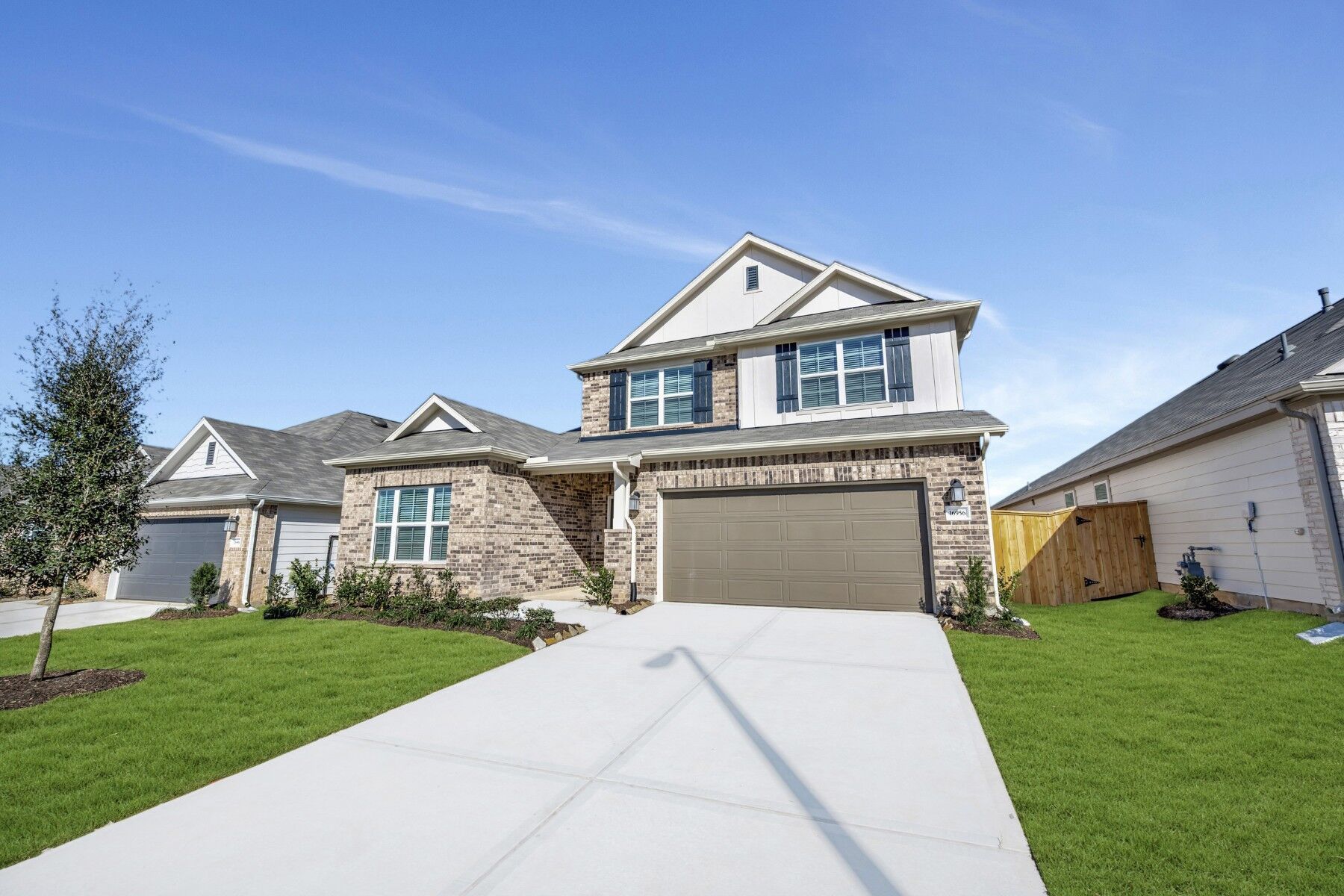 Front Exterior:Front Exterior