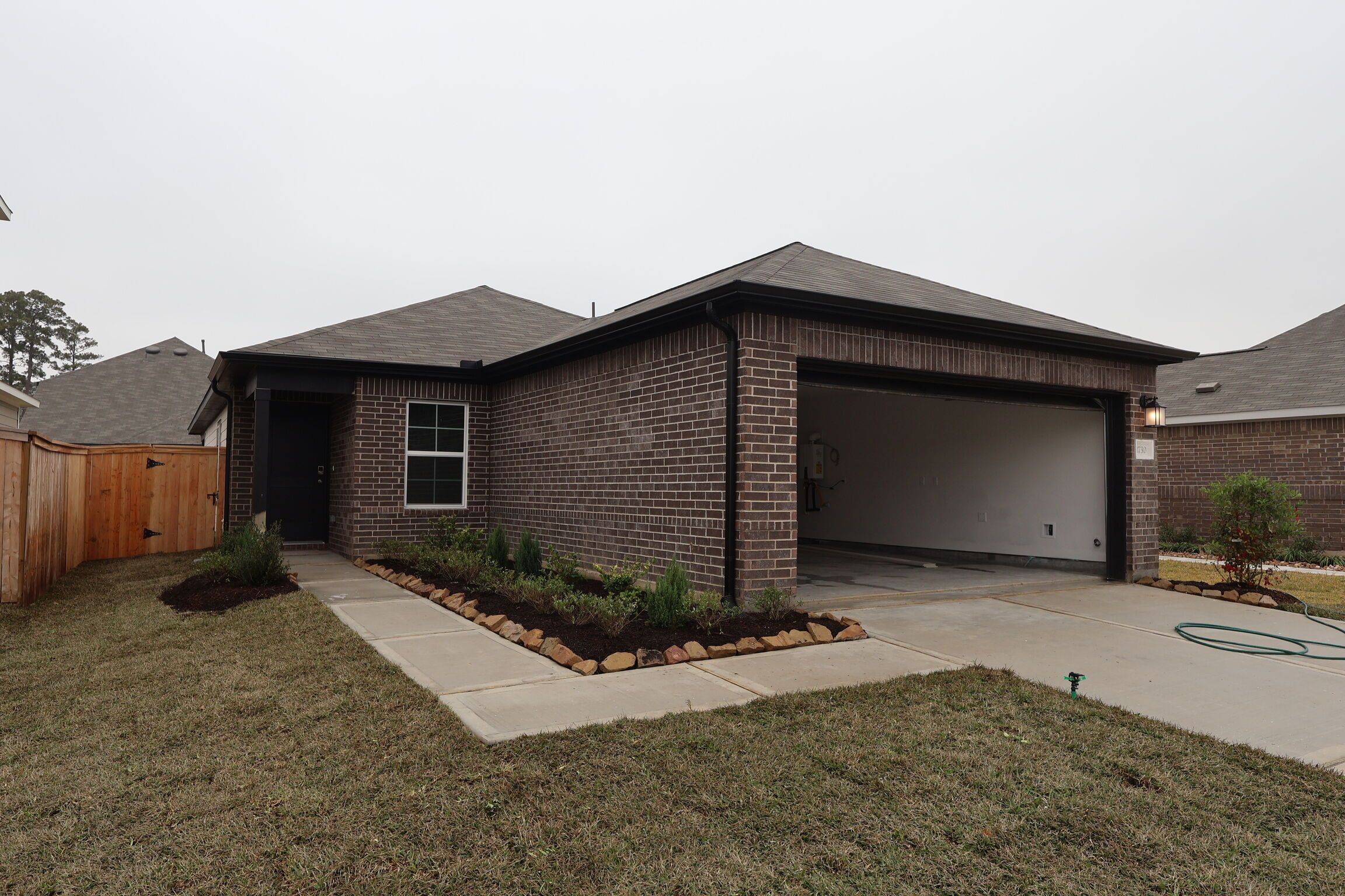 Side Exterior:Side Exterior