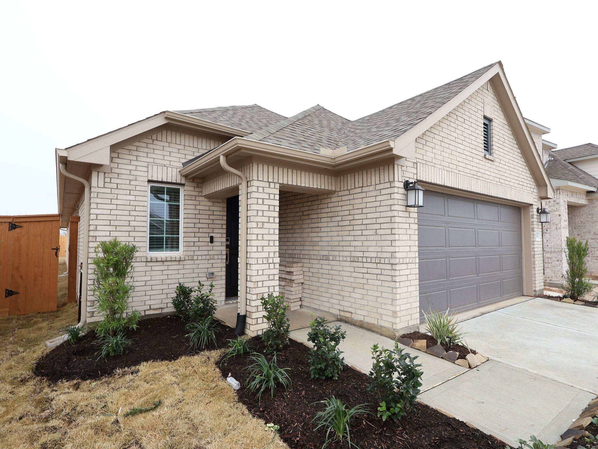 Side Exterior:Side Exterior