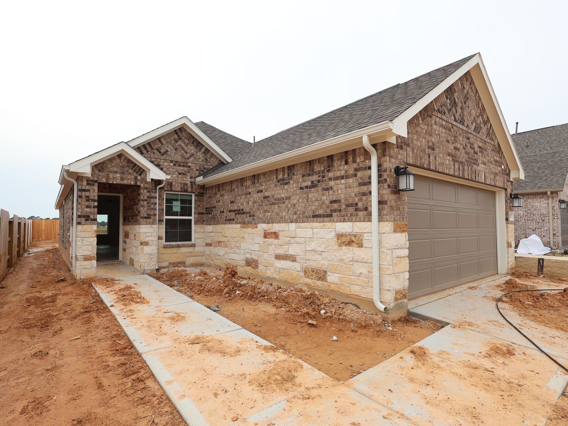 Side Exterior:Side Exterior