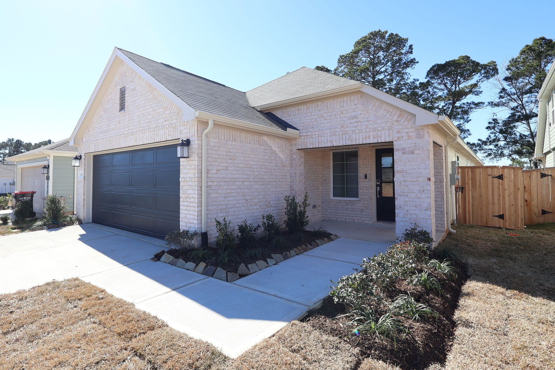 Side Exterior:Side Exterior