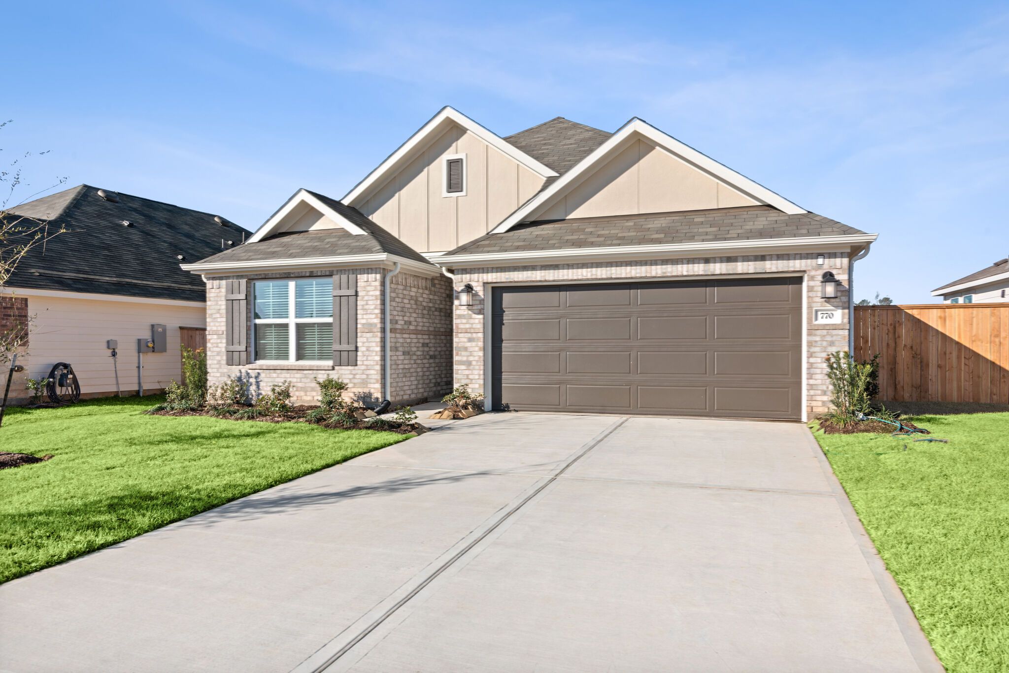 Front Exterior:Front Exterior