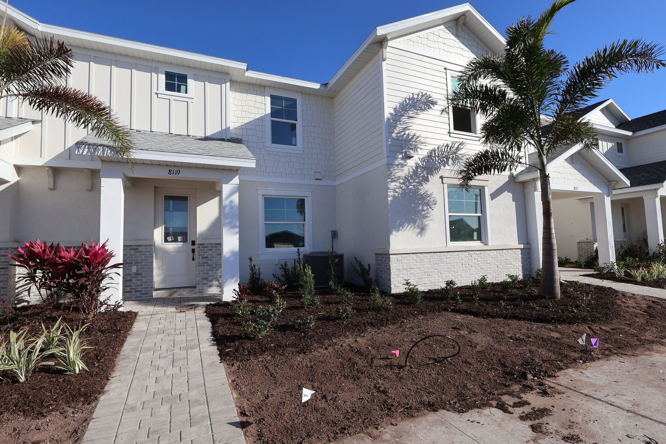 Front exterior:Front exterior