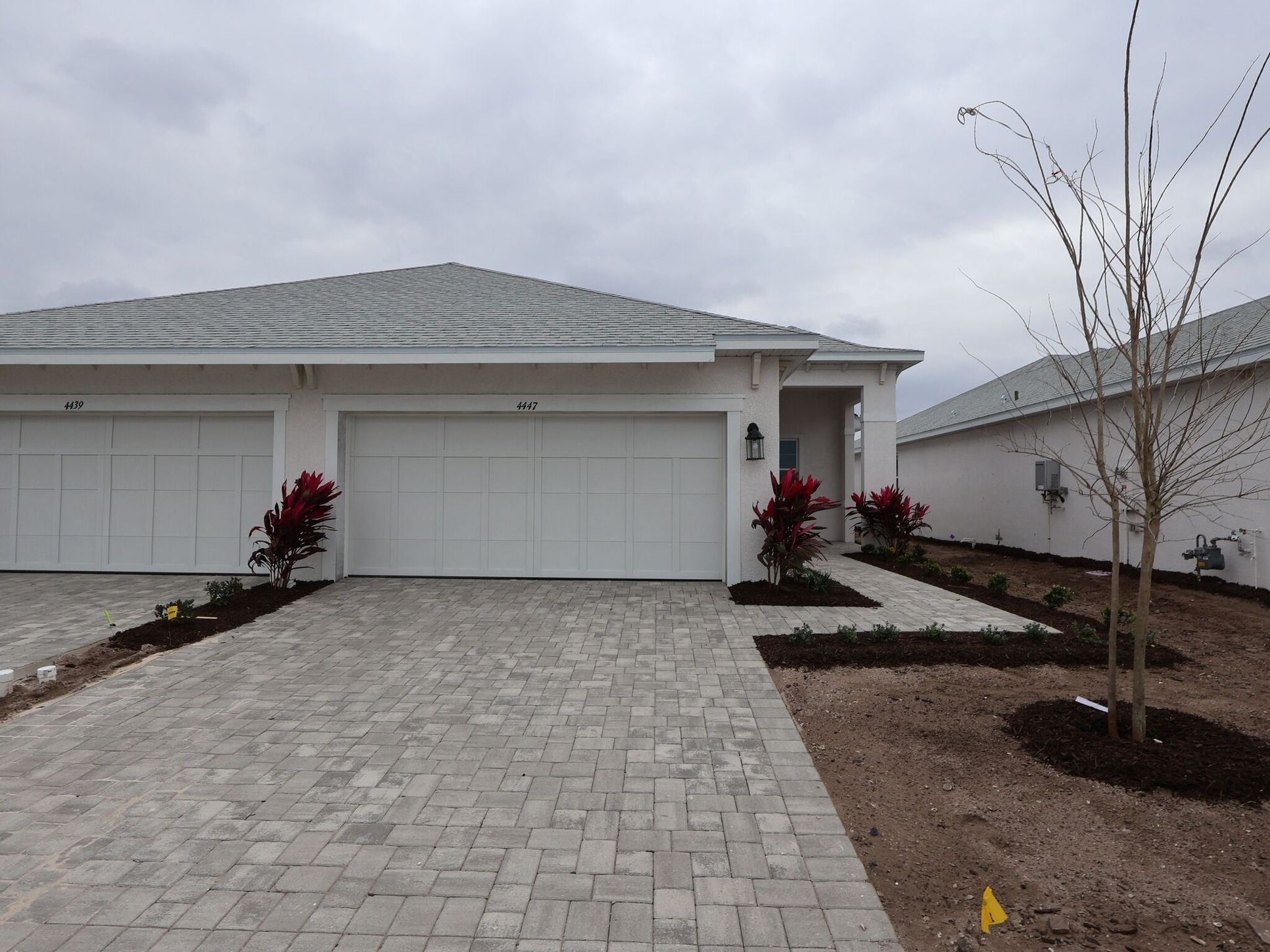 Front exterior:Front exterior