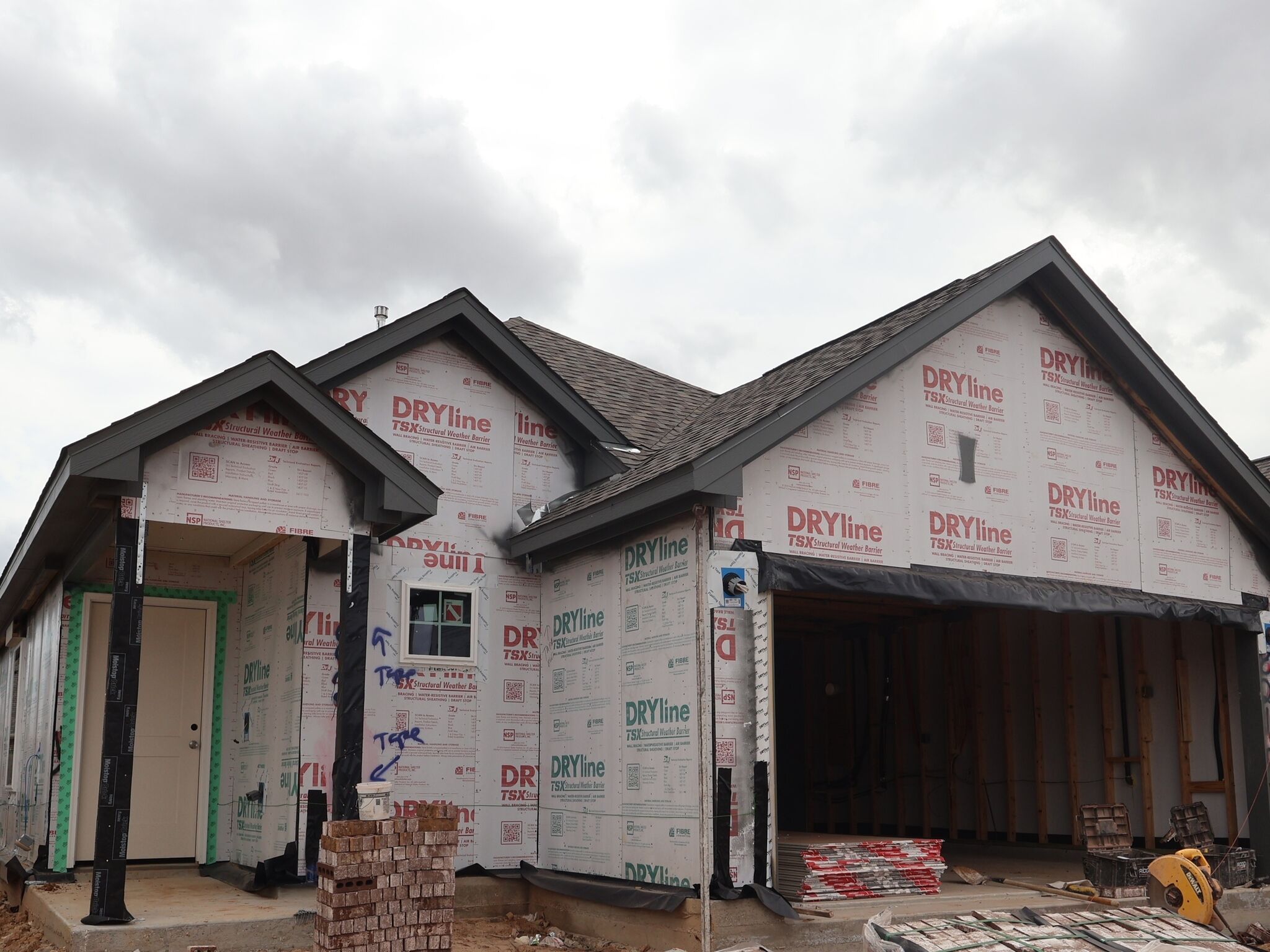 Front Exterior:Front Exterior