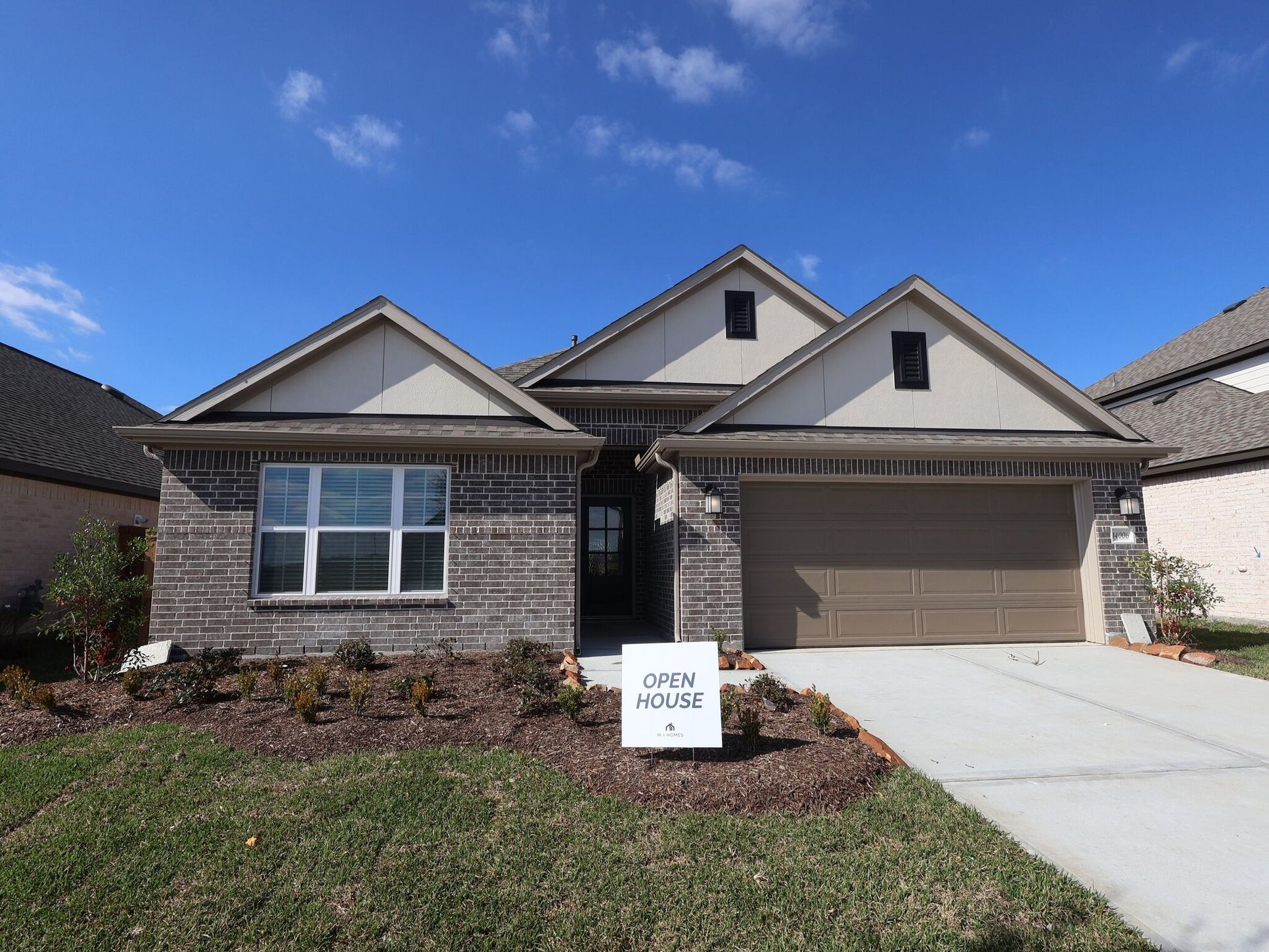 Front Exterior:Front Exterior