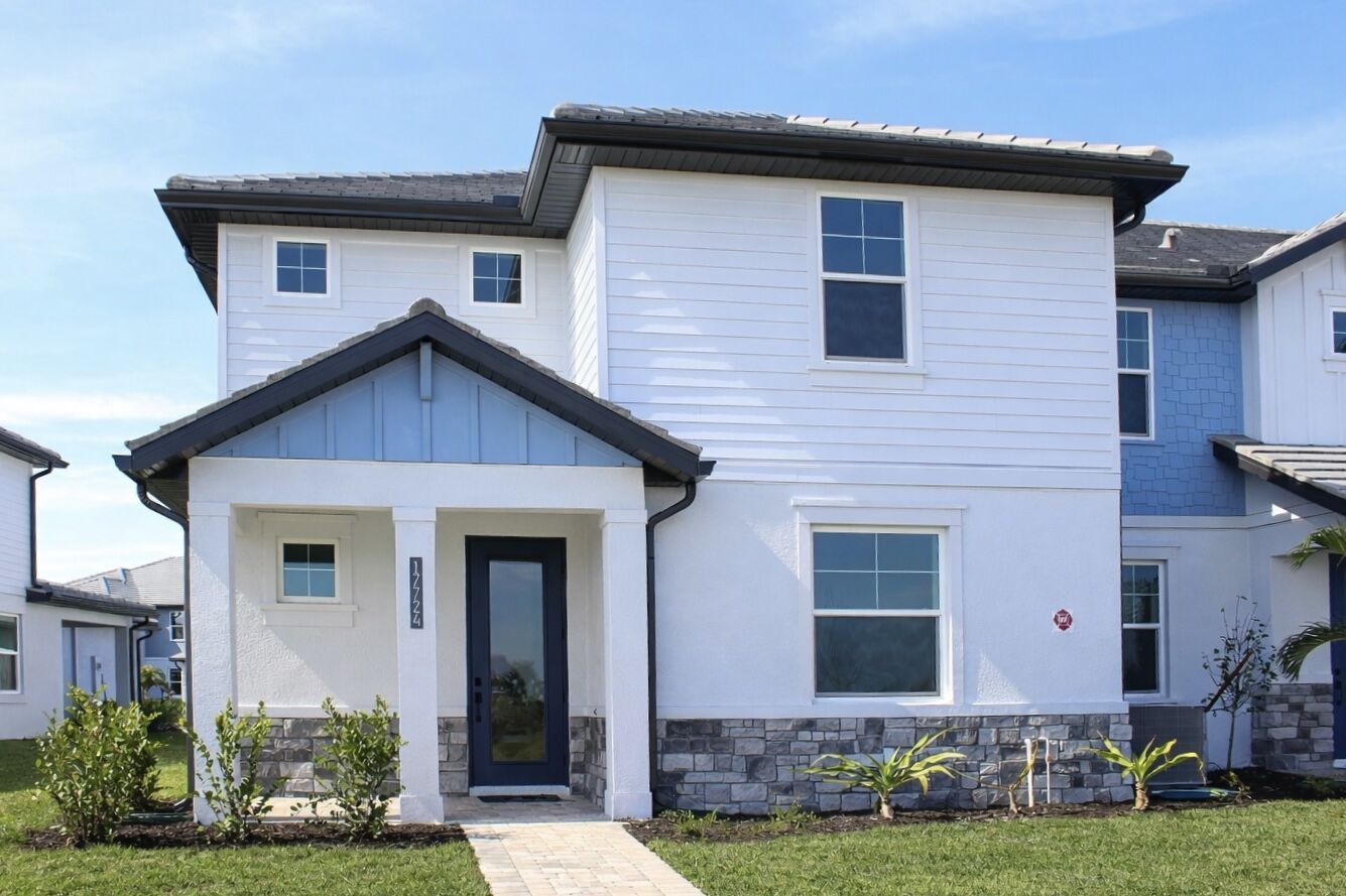 Front Exterior:Front Exterior
