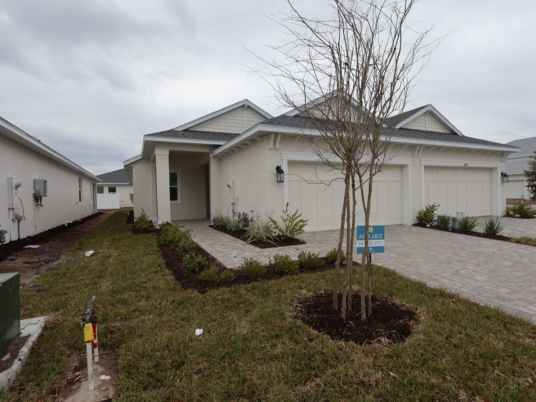 Front exterior:Front exterior