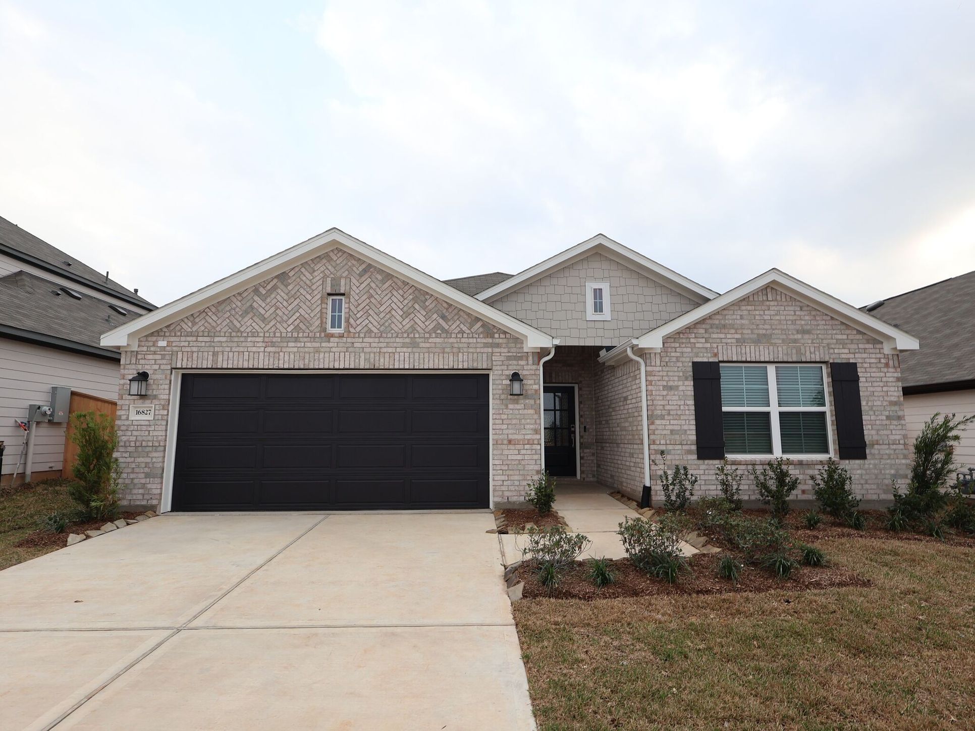 Front Exterior:Front Exterior