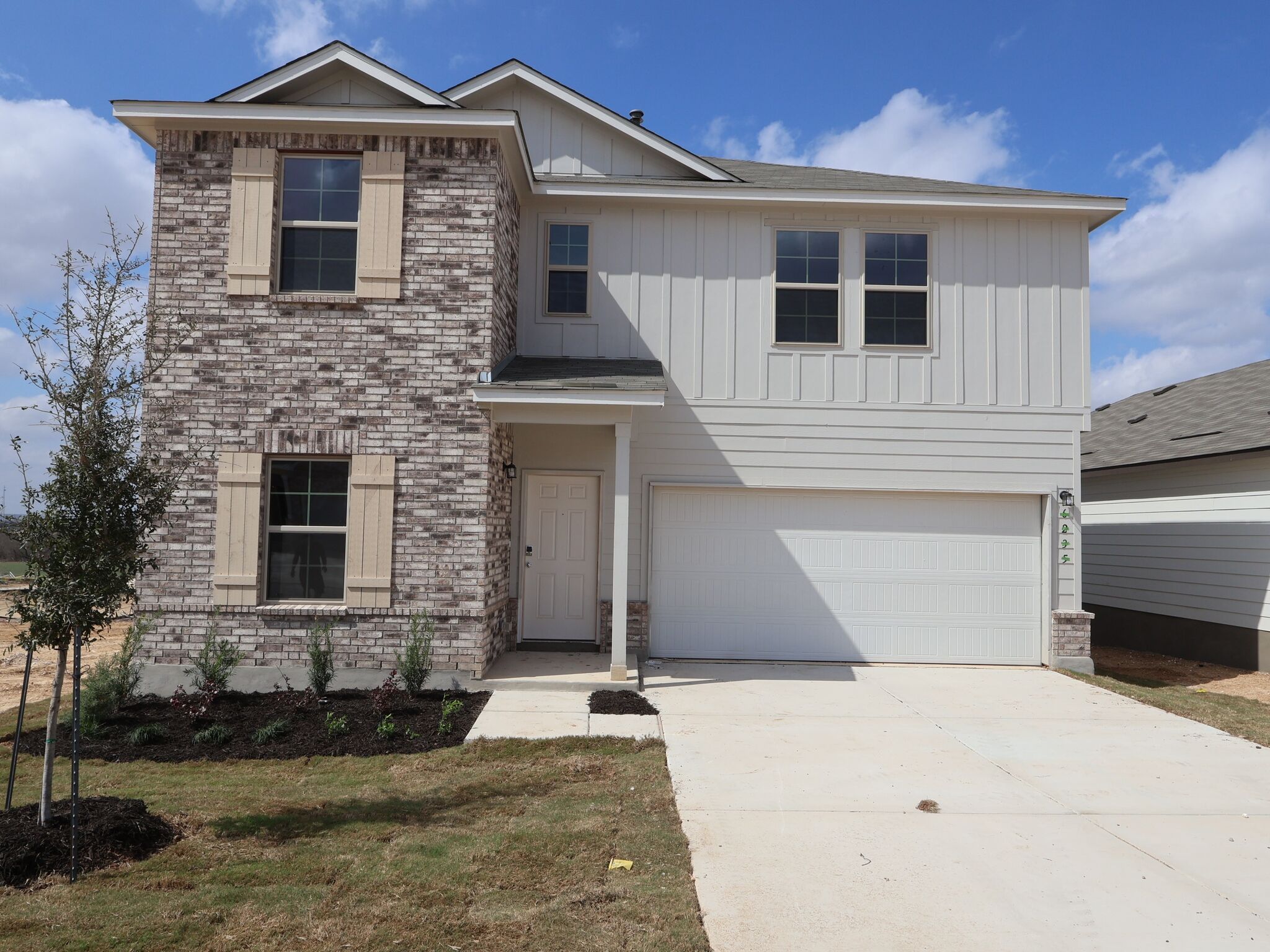 Front Exterior:Front Exterior