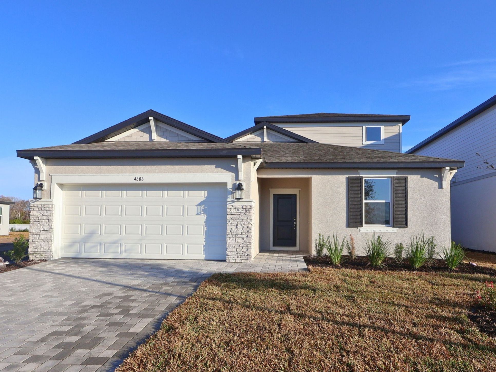 Front exterior:Front exterior