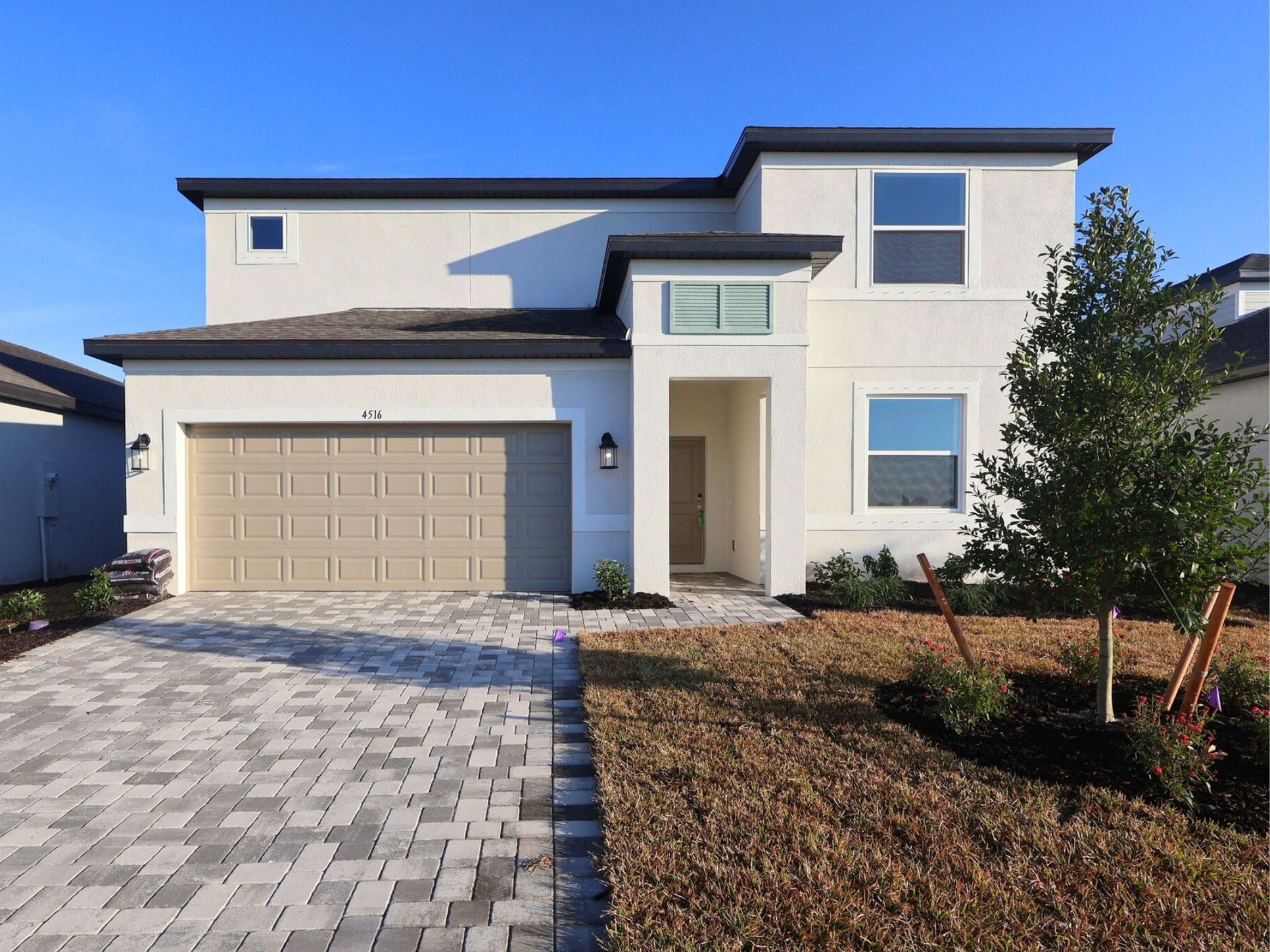 Front exterior:Front exterior