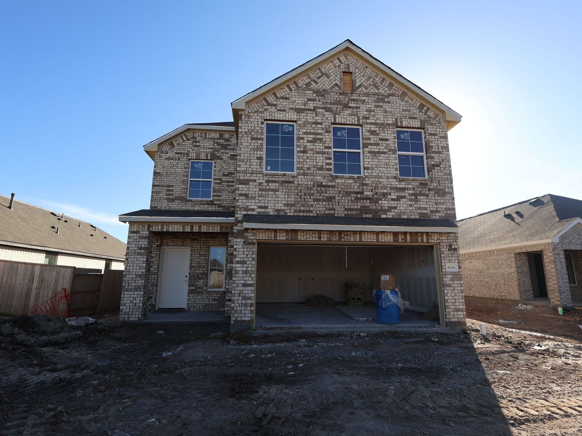 Front Exterior:Front Exterior