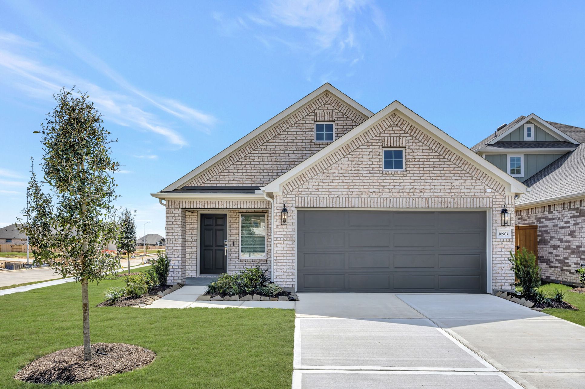 Front Exterior:Front Exterior