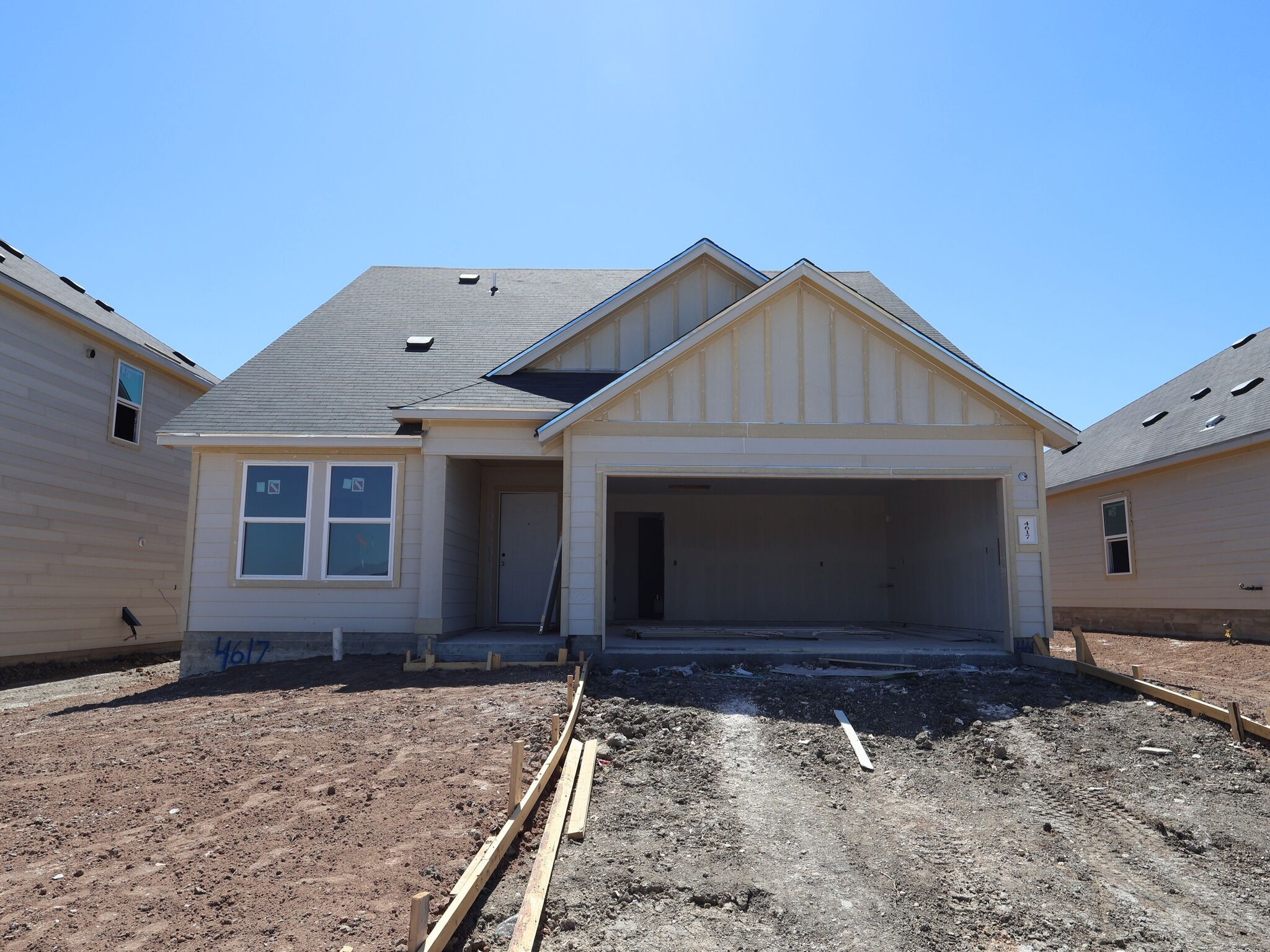 Front Exterior:Front Exterior