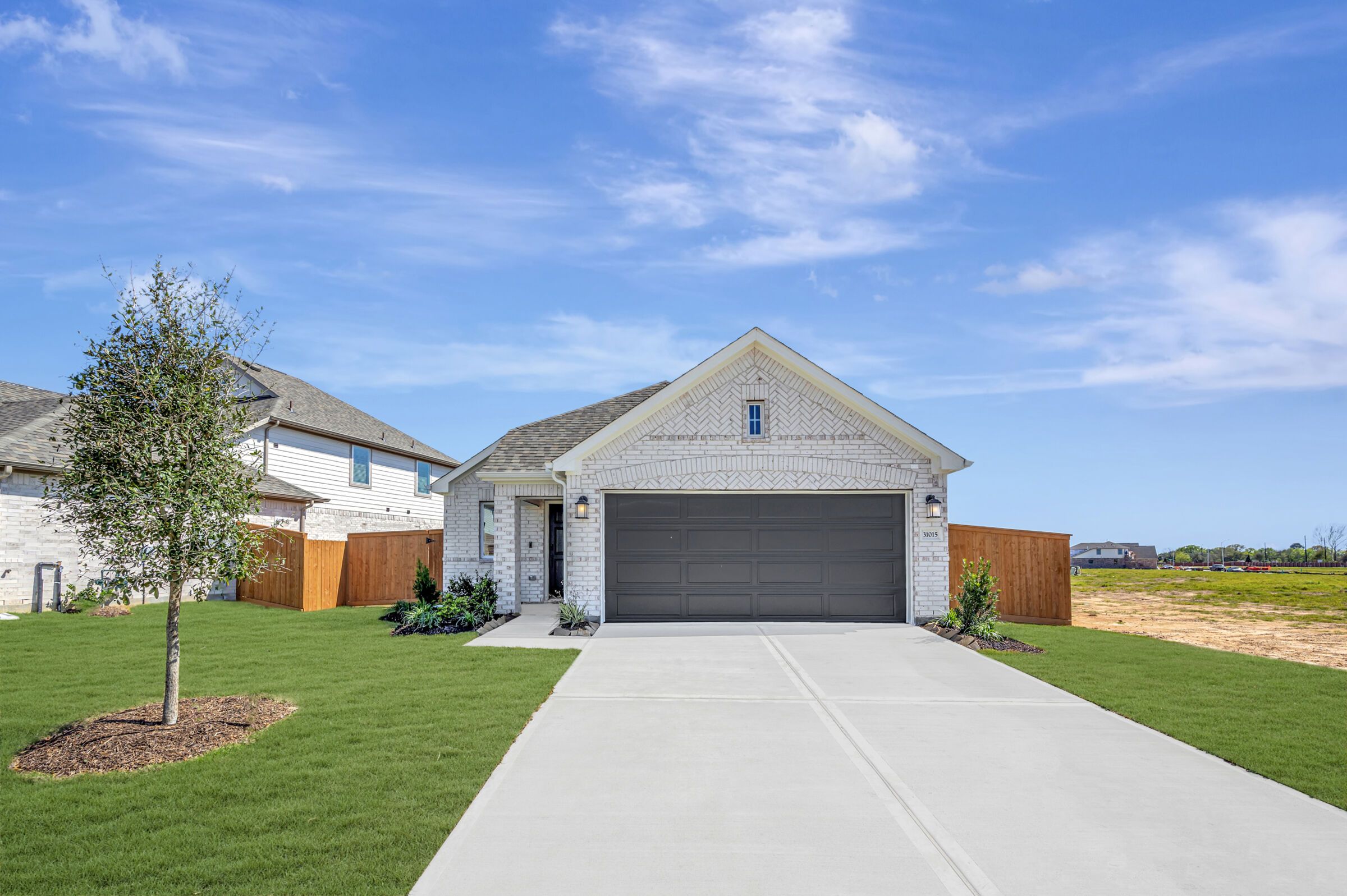 Front Exterior:Front Exterior