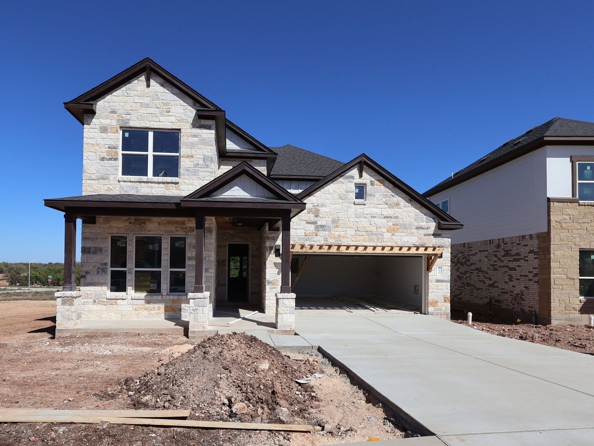 Front Exterior:Front Exterior