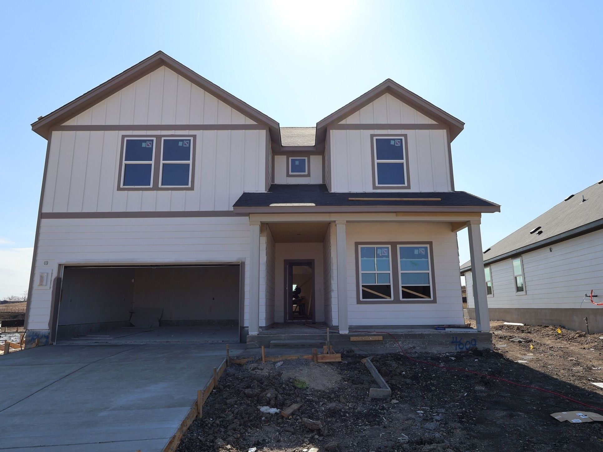 Front Exterior:Front Exterior